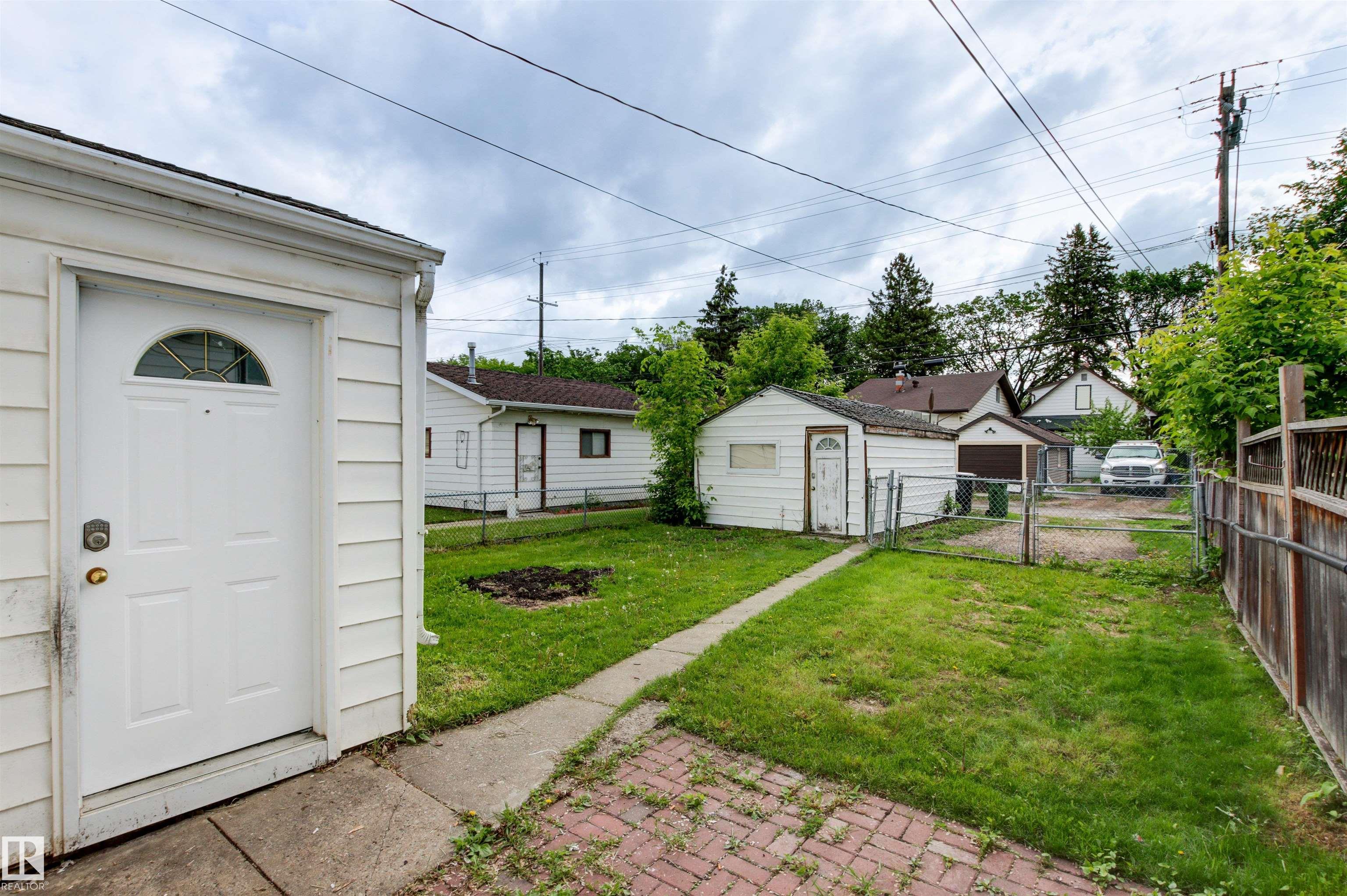 Photo 35 at 11605 91 Street NW, Alberta Avenue, Edmonton