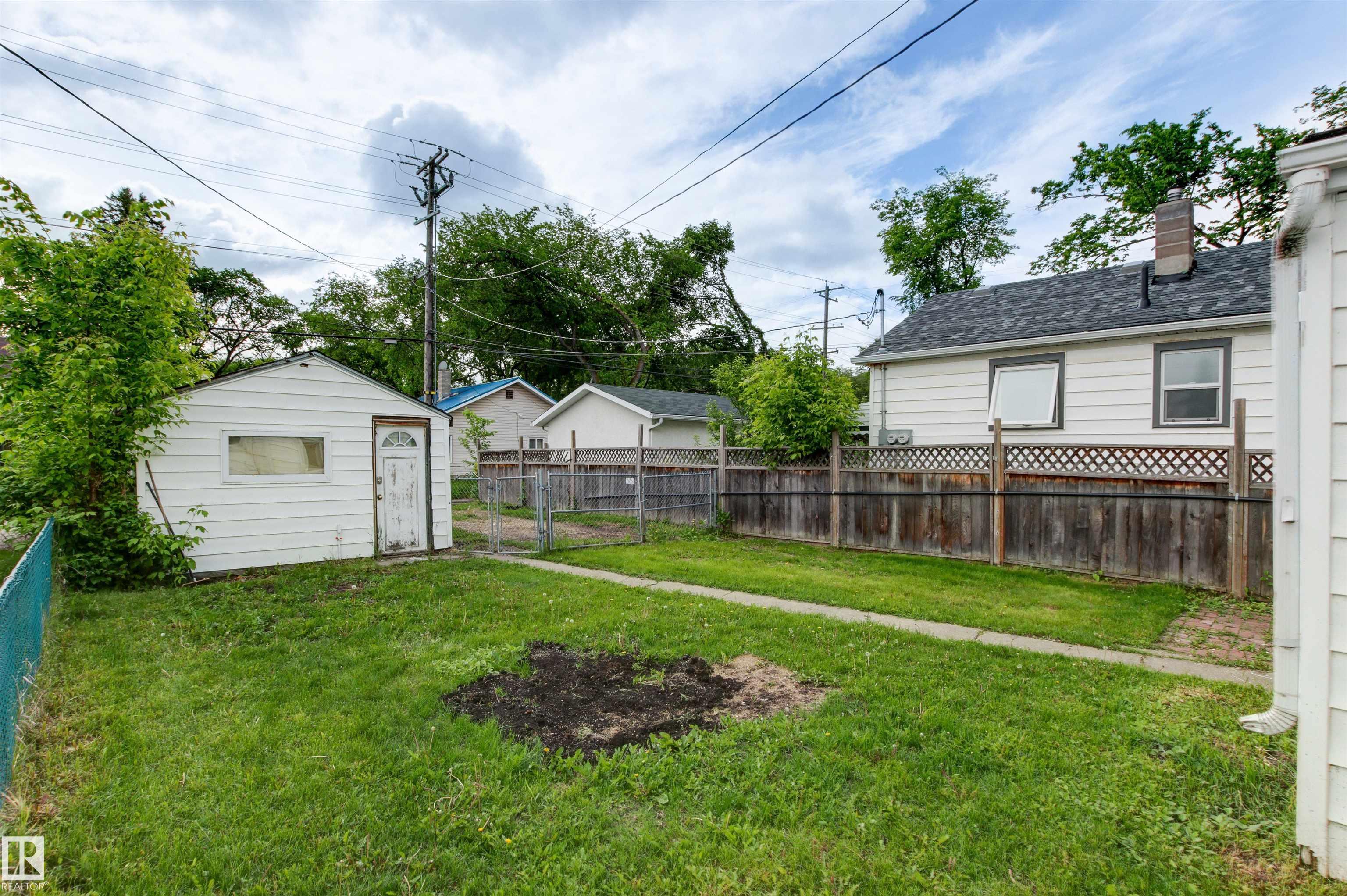 Photo 38 at 11605 91 Street NW, Alberta Avenue, Edmonton