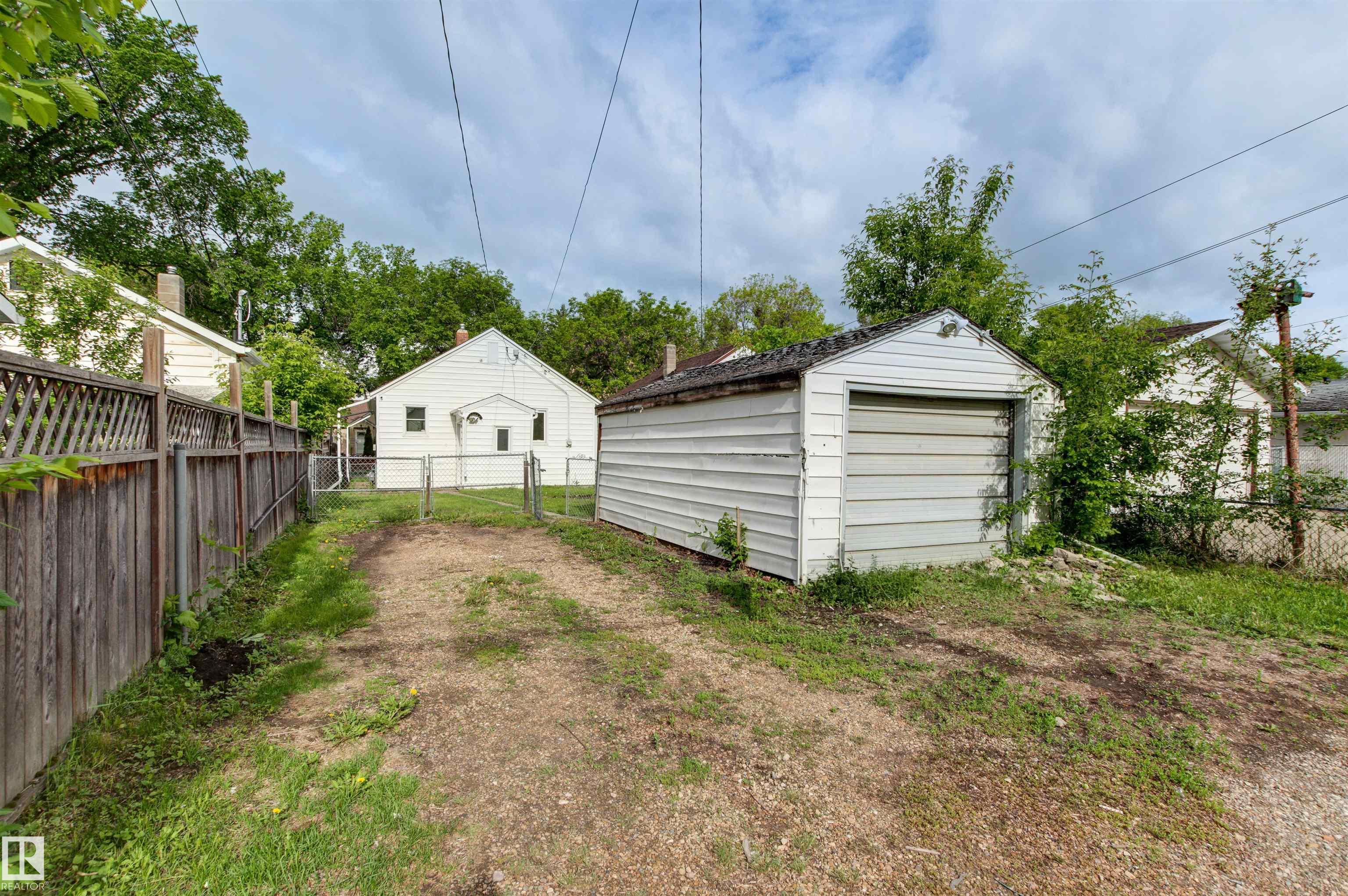 Photo 43 at 11605 91 Street NW, Alberta Avenue, Edmonton