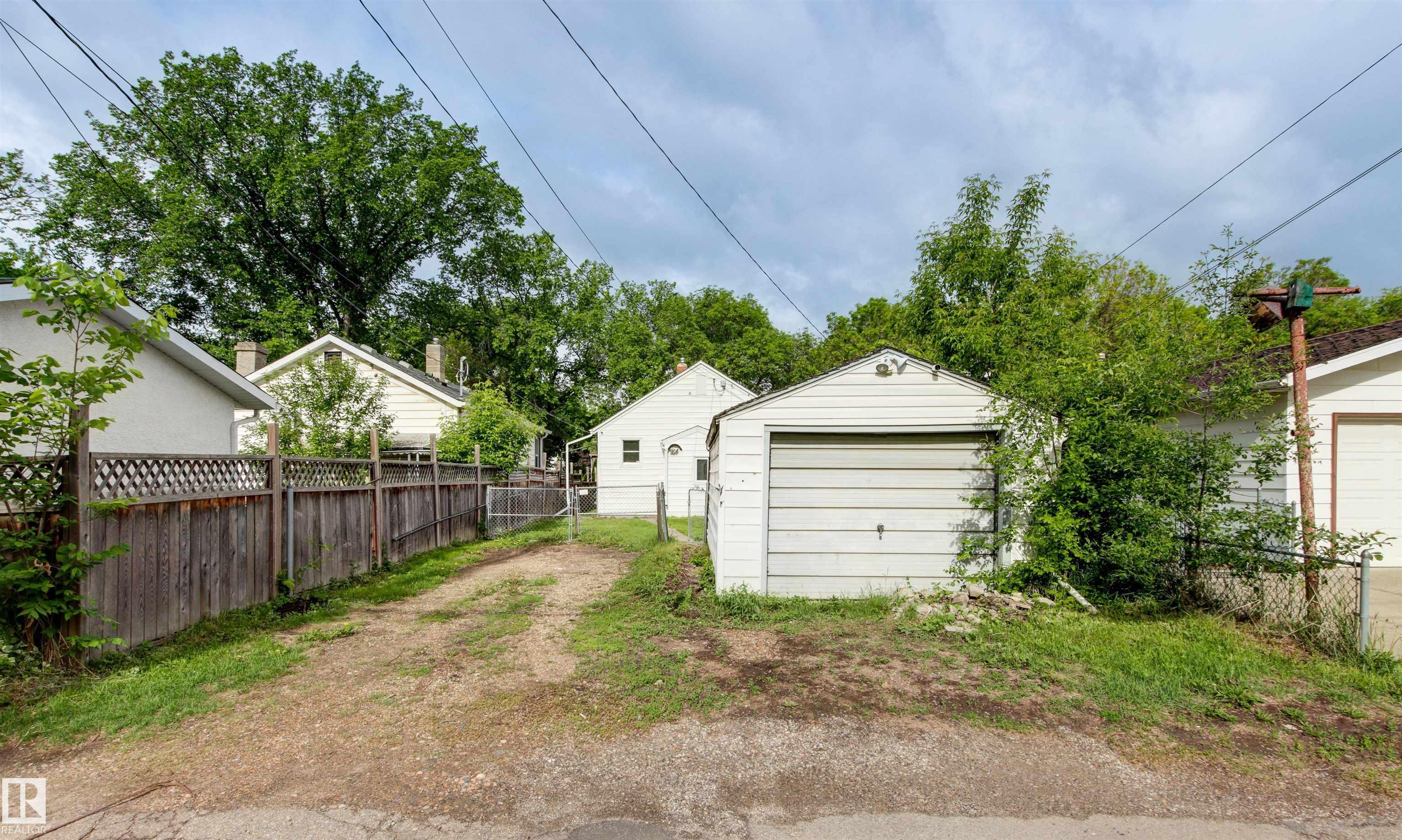 Photo 44 at 11605 91 Street NW, Alberta Avenue, Edmonton