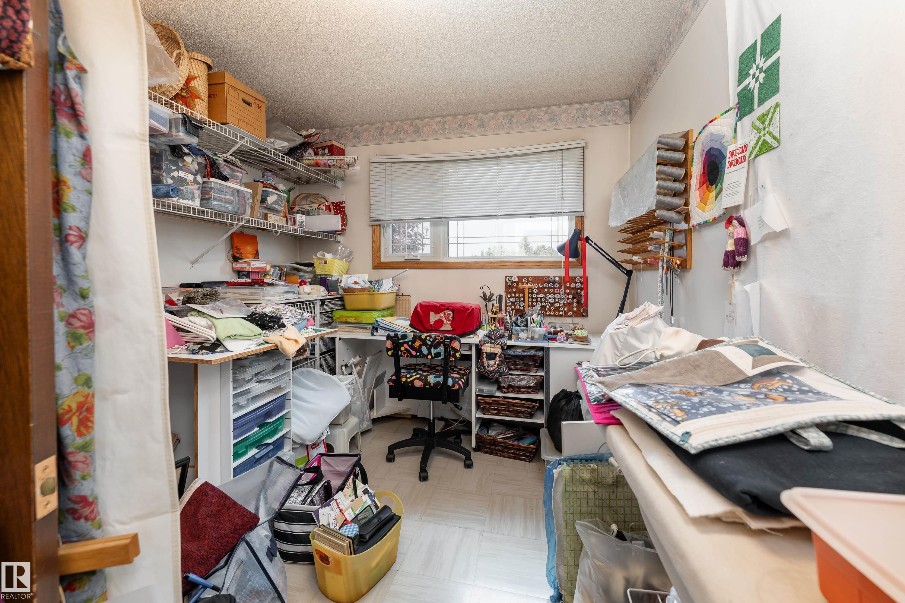 Photo 14 at 9559 145 Avenue NW, Evansdale, Edmonton