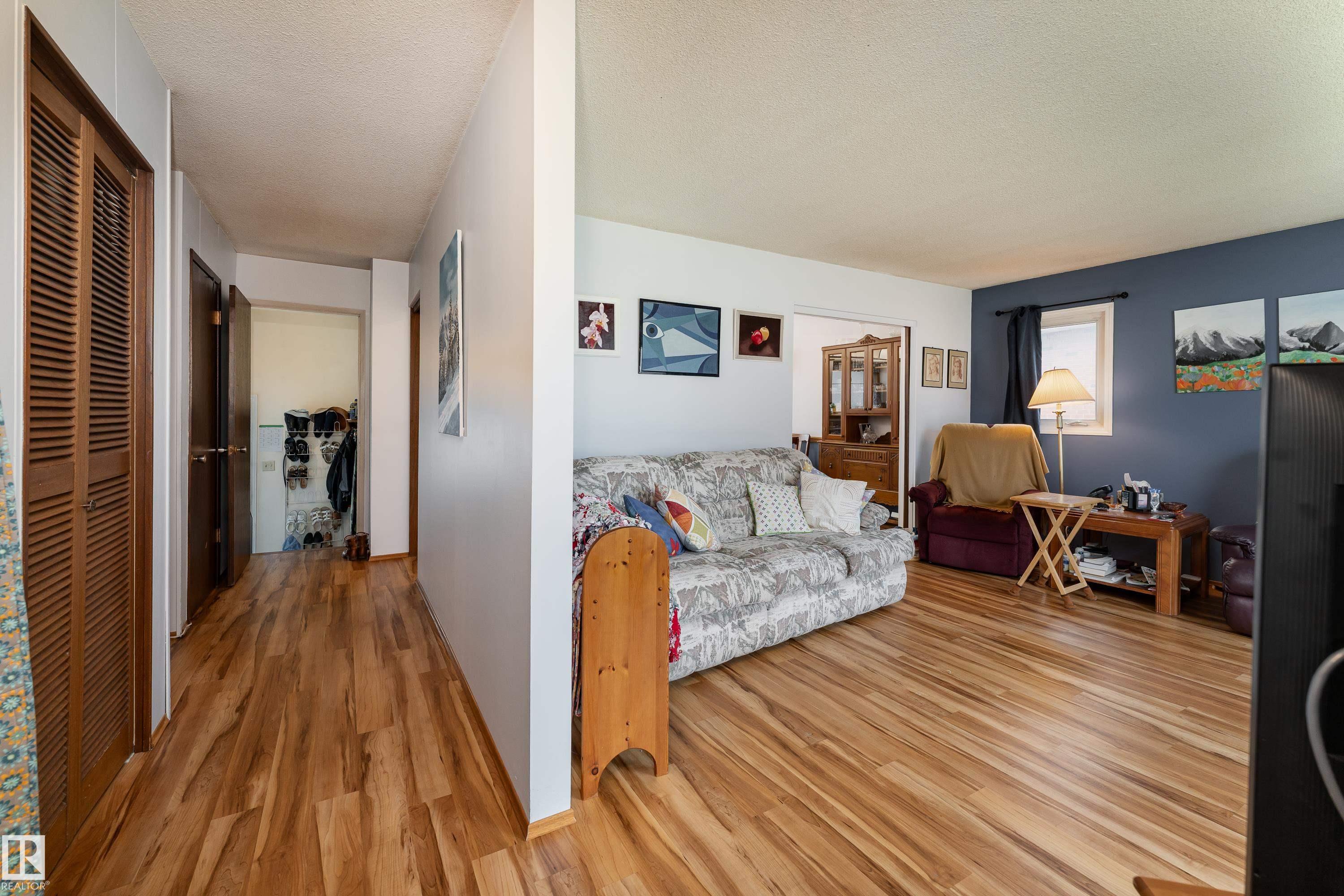 9559 145 Avenue NW, Evansdale, Edmonton