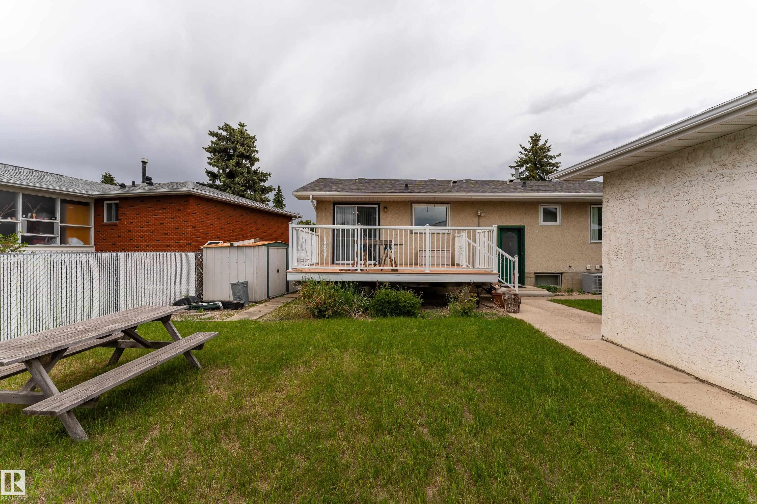 Photo 42 at 9559 145 Avenue NW, Evansdale, Edmonton