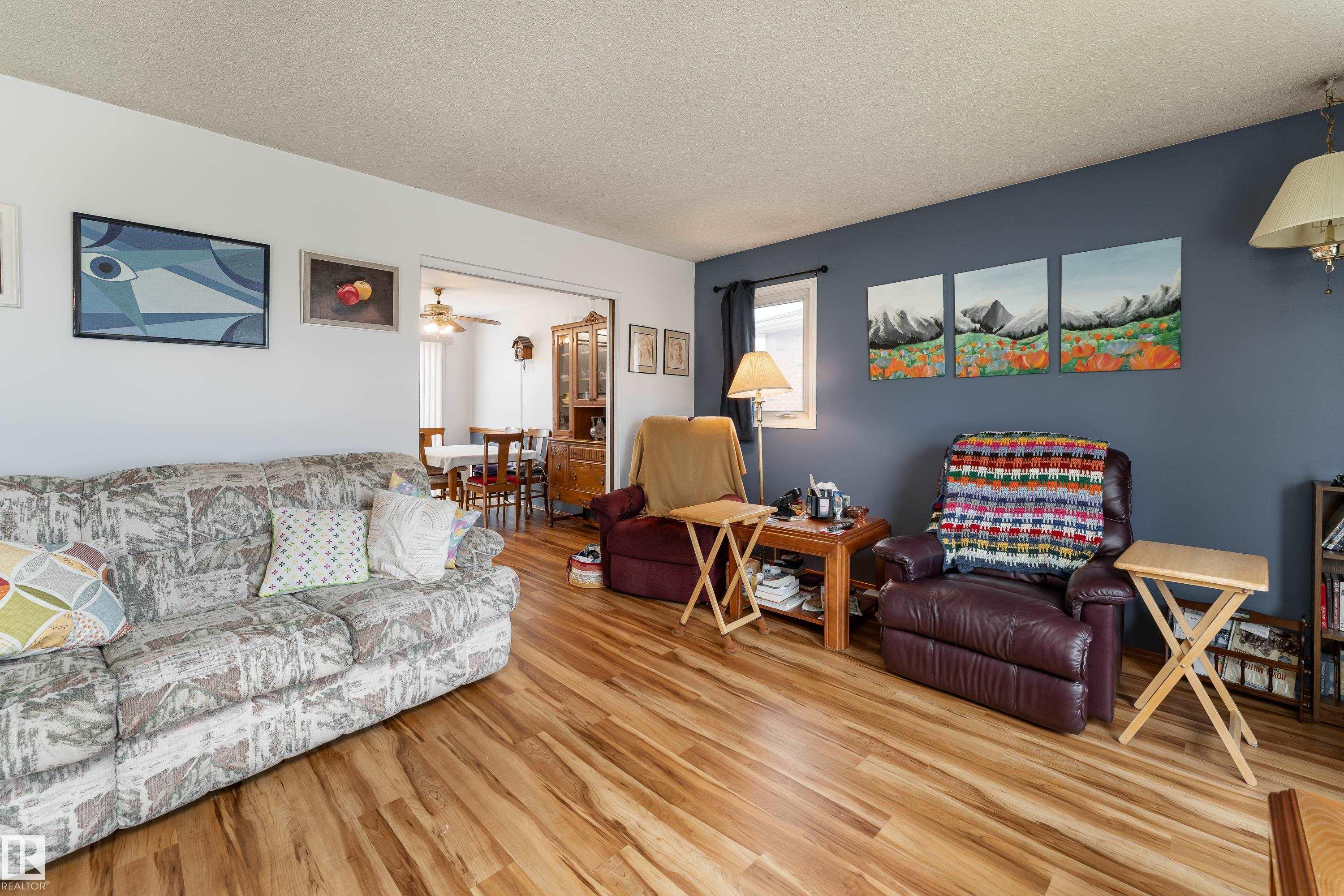 Photo 6 at 9559 145 Avenue NW, Evansdale, Edmonton