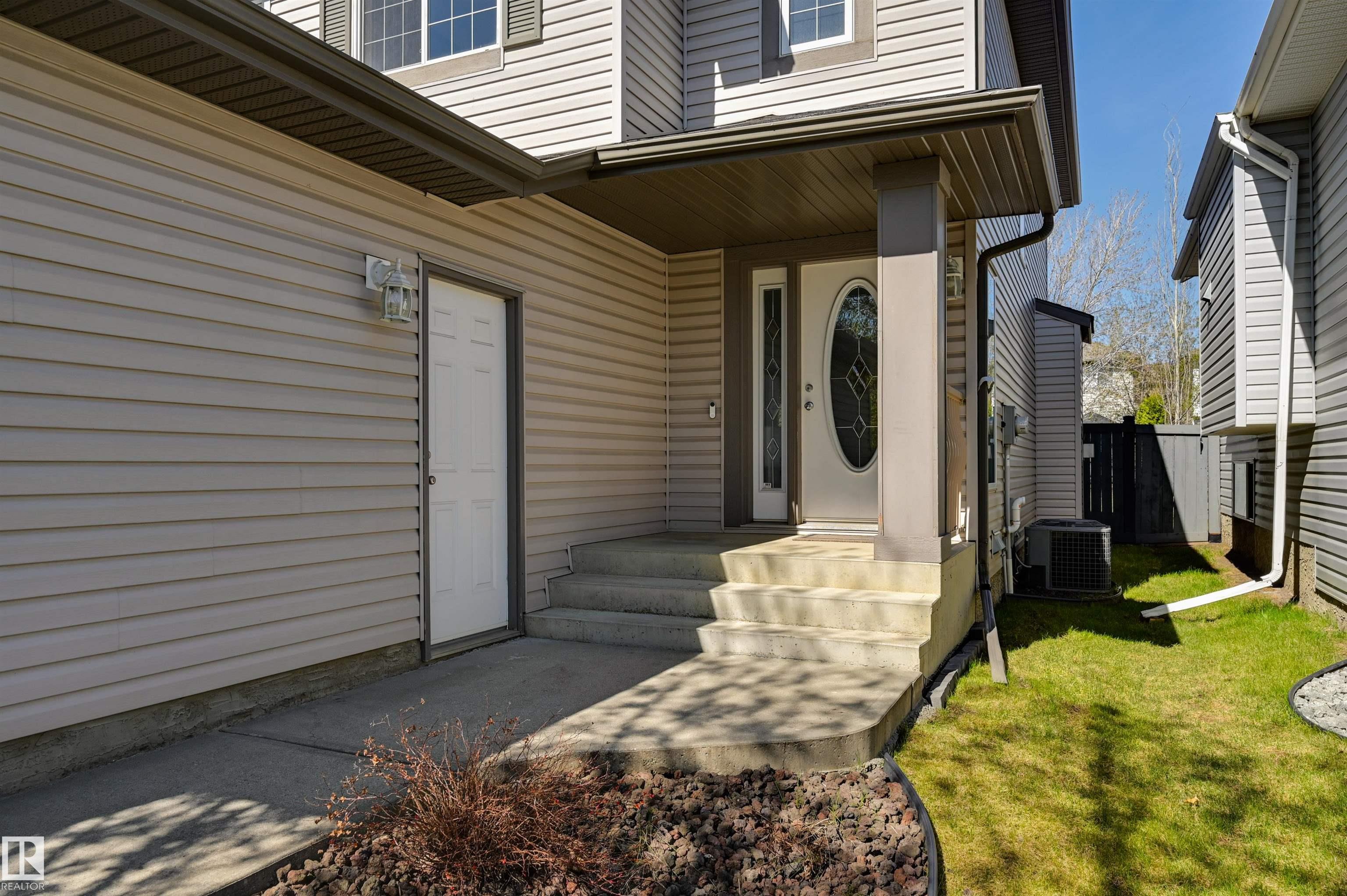 2208 Baker Close SW, Blackmud Creek, Edmonton