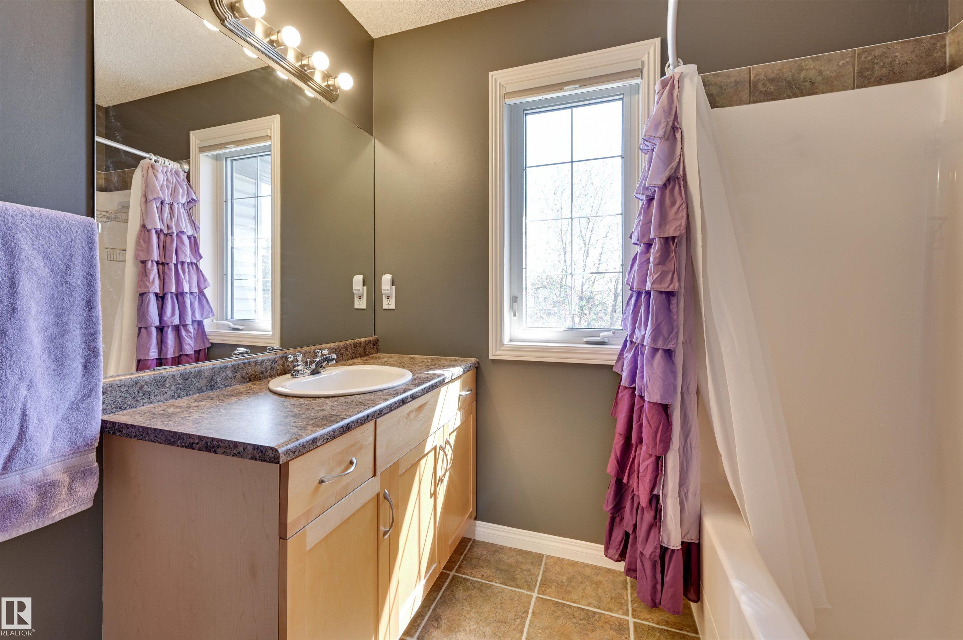 Photo 32 at 2208 Baker Close SW, Blackmud Creek, Edmonton