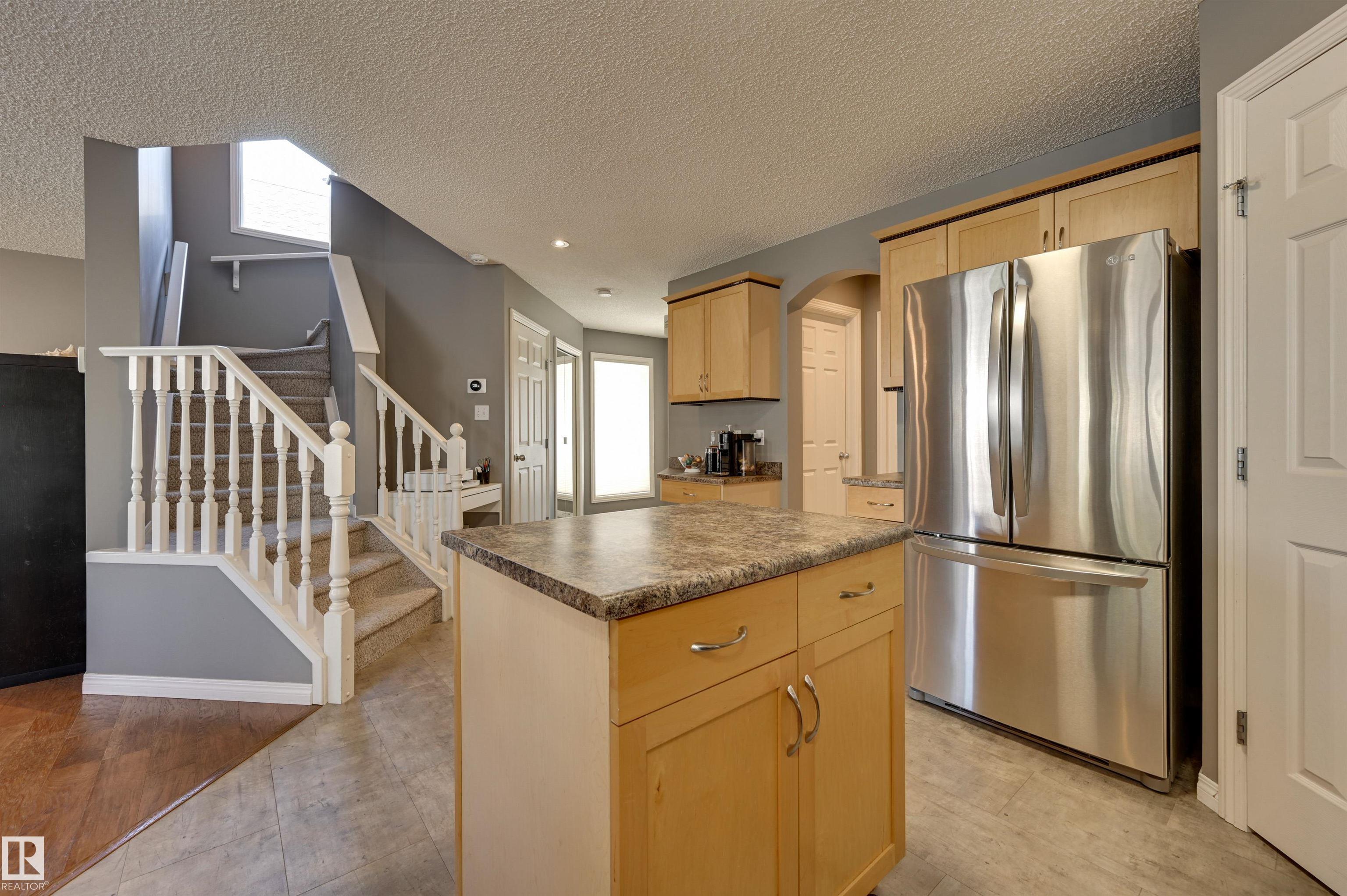 Photo 8 at 2208 Baker Close SW, Blackmud Creek, Edmonton