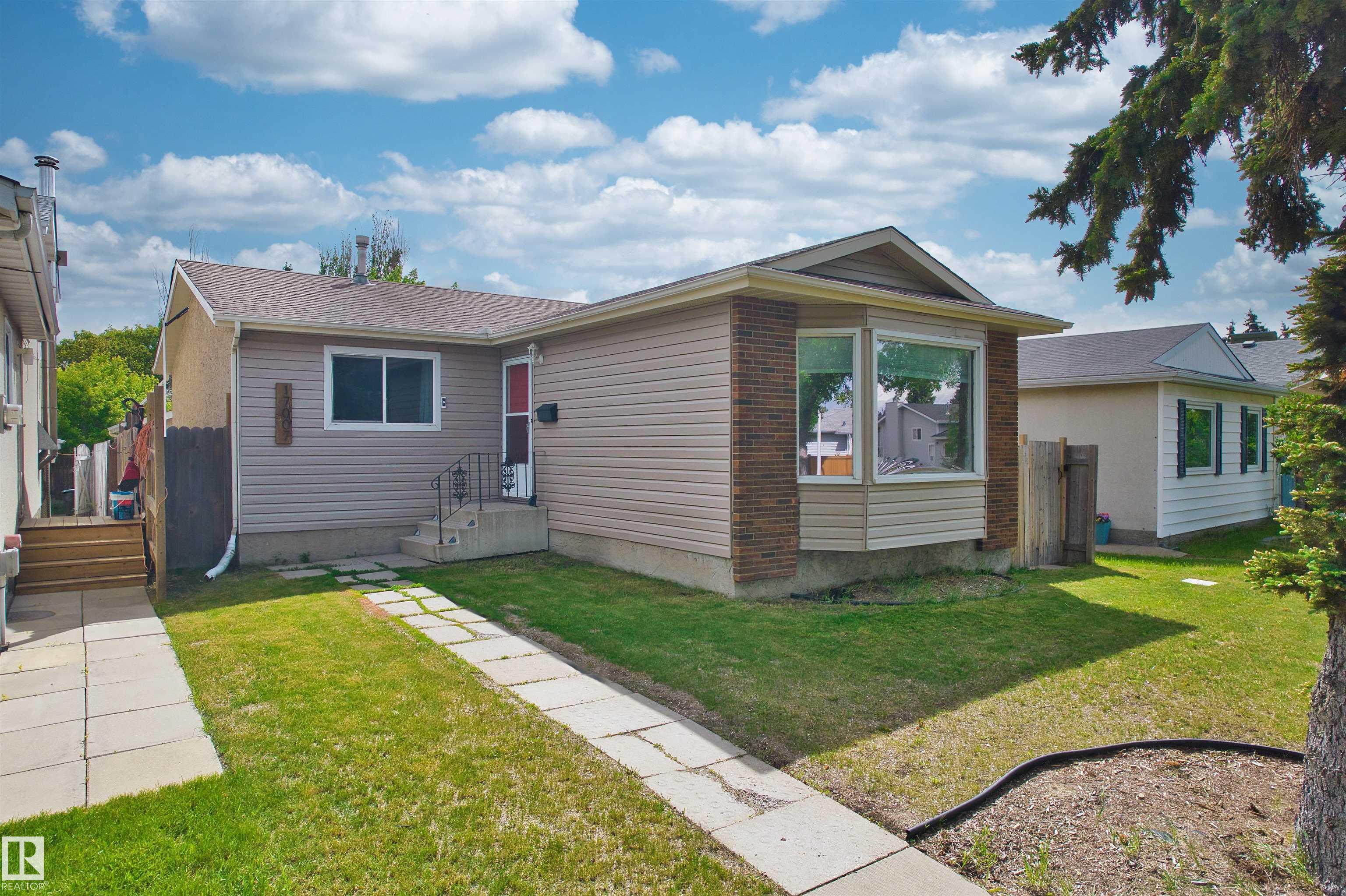 17007 95 Street NW, Lago Lindo, Edmonton