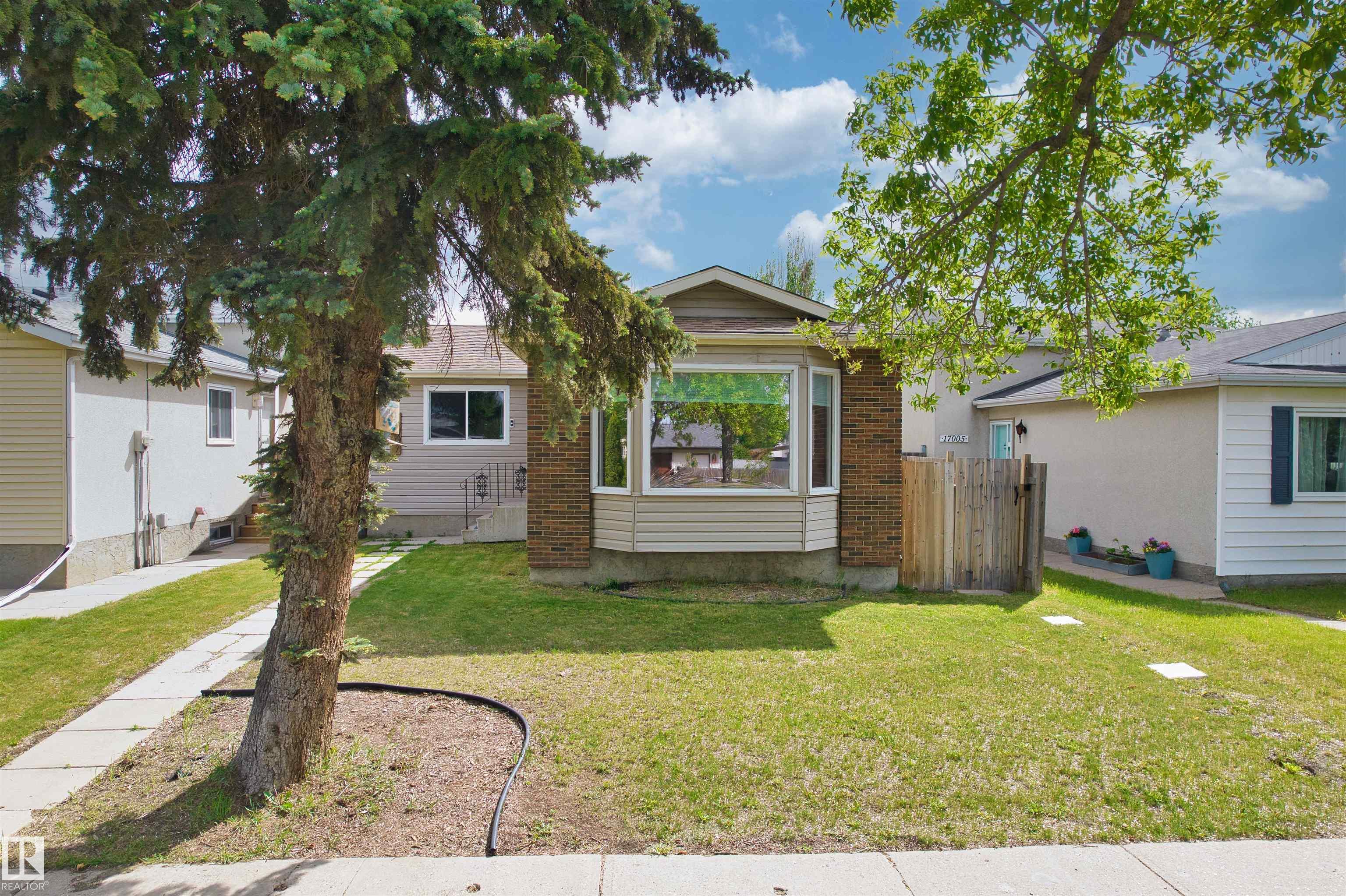 17007 95 Street NW, Lago Lindo, Edmonton