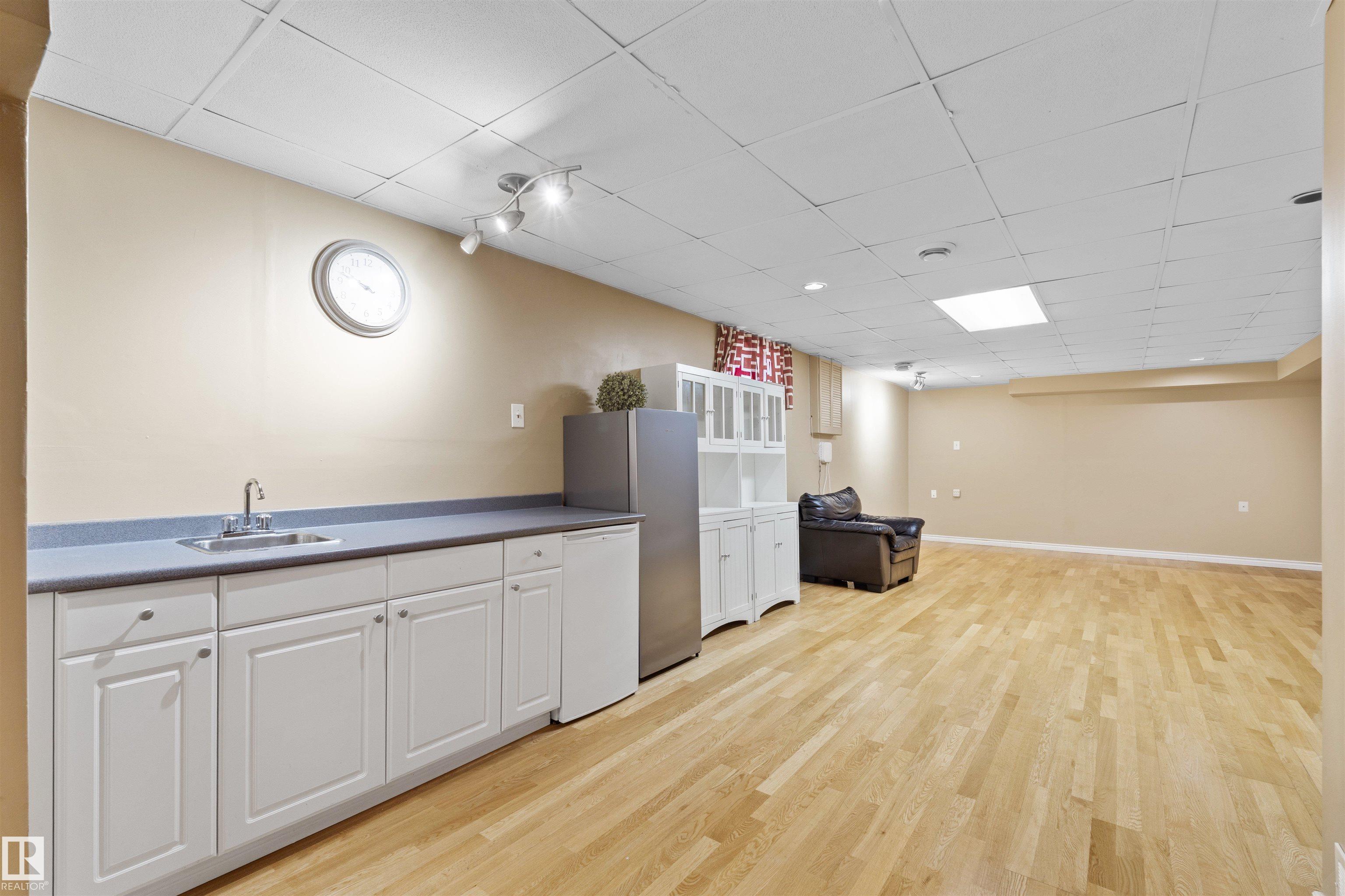Photo 18 at 17007 95 Street NW, Lago Lindo, Edmonton