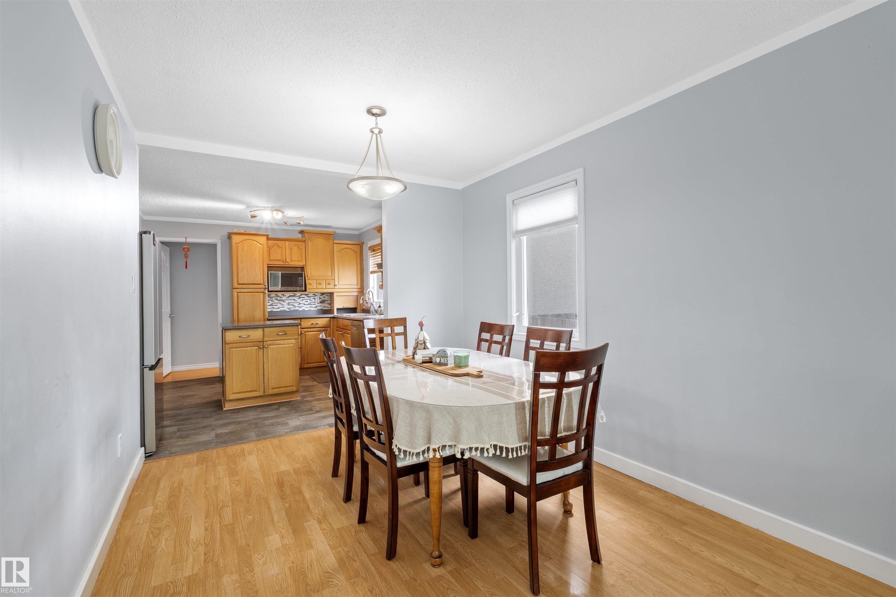 Photo 7 at 17007 95 Street NW, Lago Lindo, Edmonton