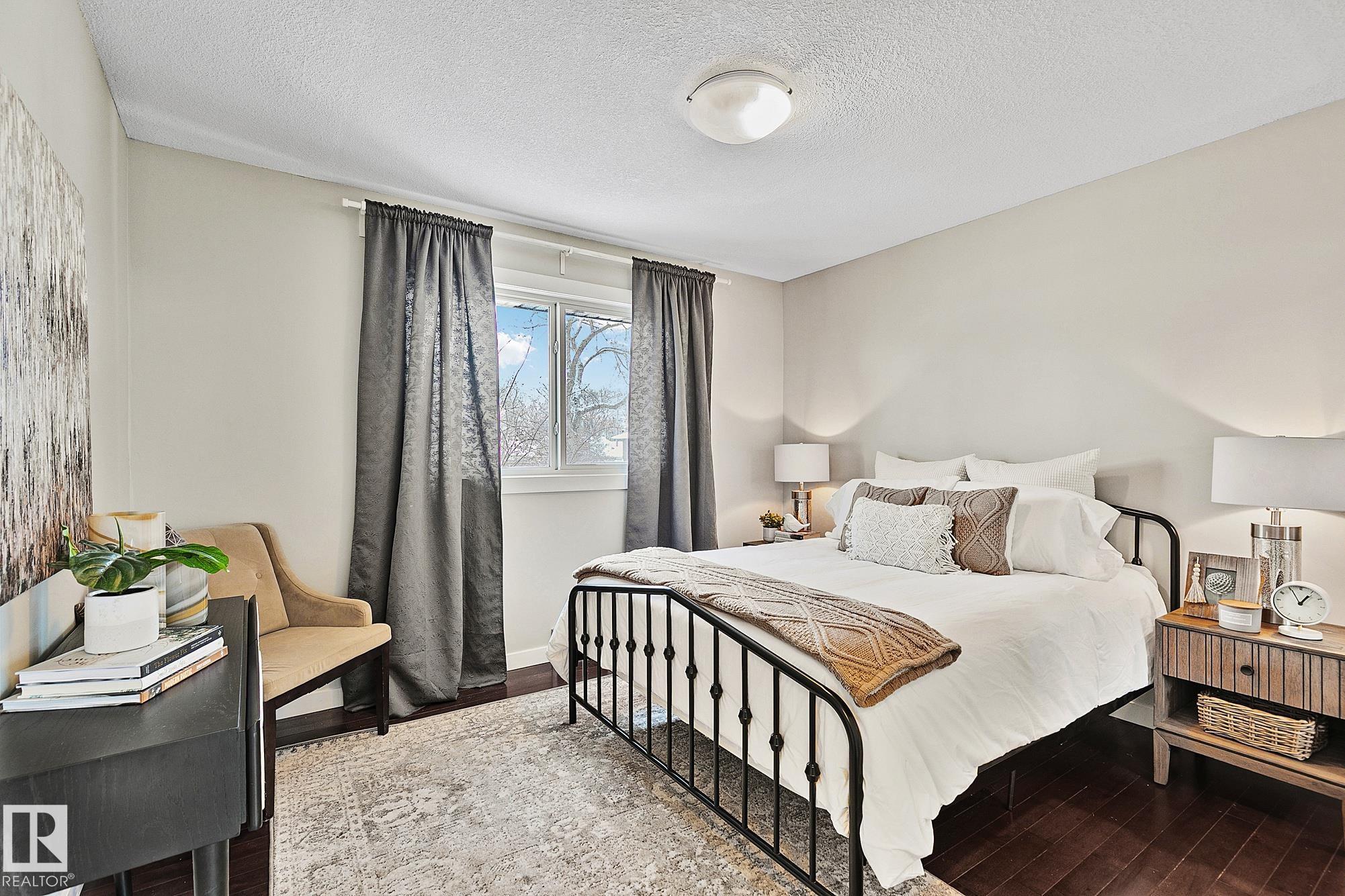 Photo 20 at 11334 52 Street NW, Highlands, Edmonton