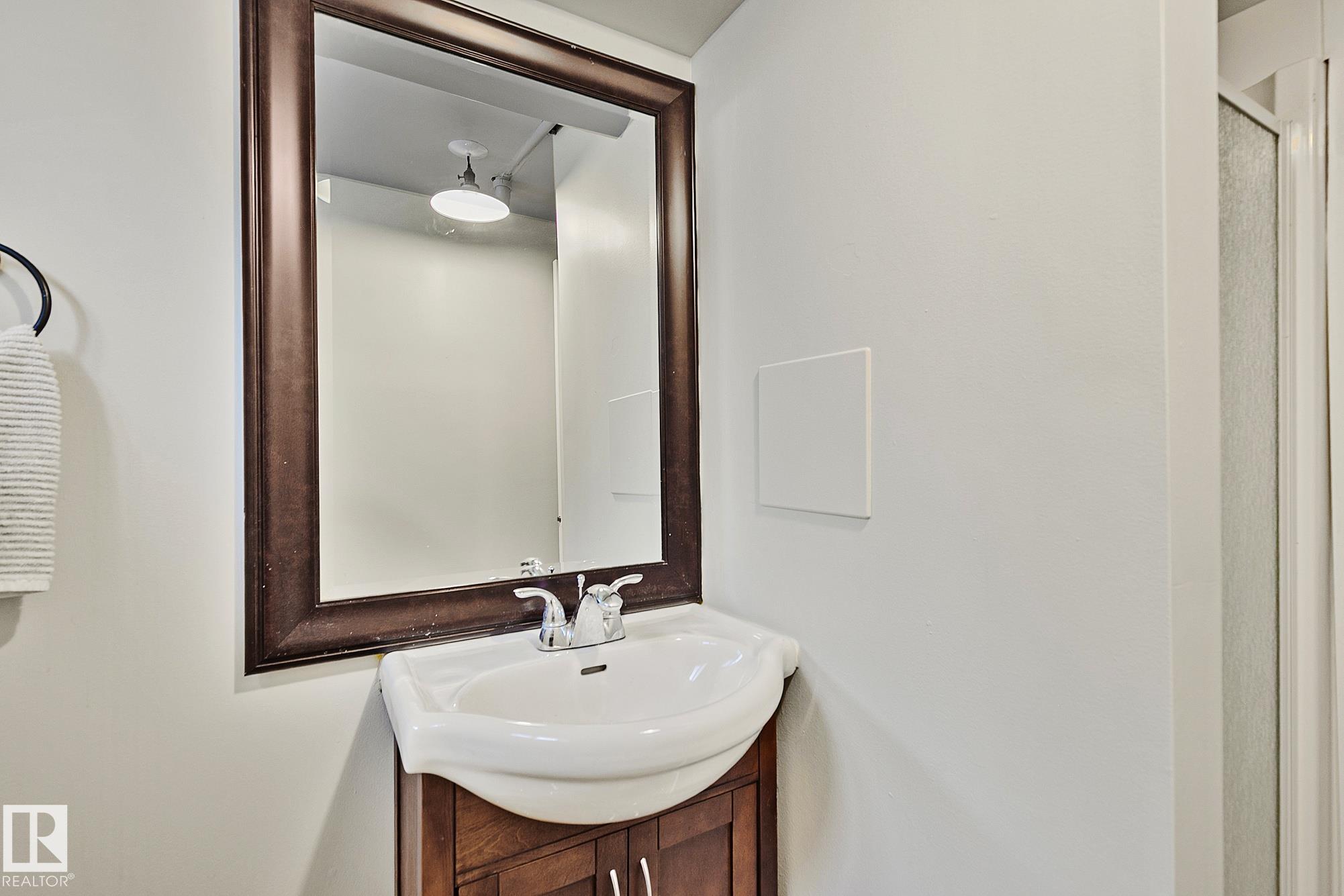 Photo 28 at 11334 52 Street NW, Highlands, Edmonton