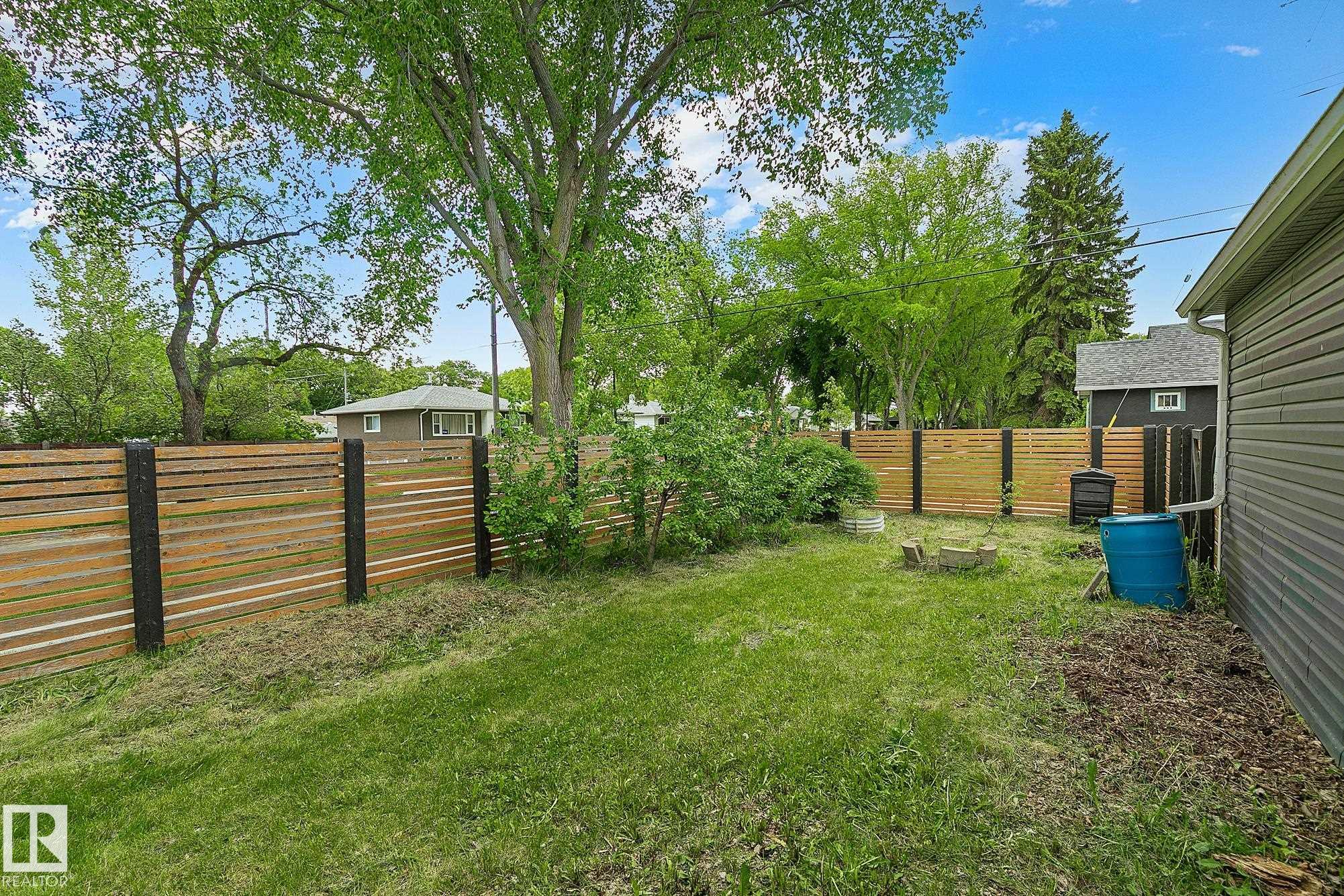 Photo 35 at 11334 52 Street NW, Highlands, Edmonton