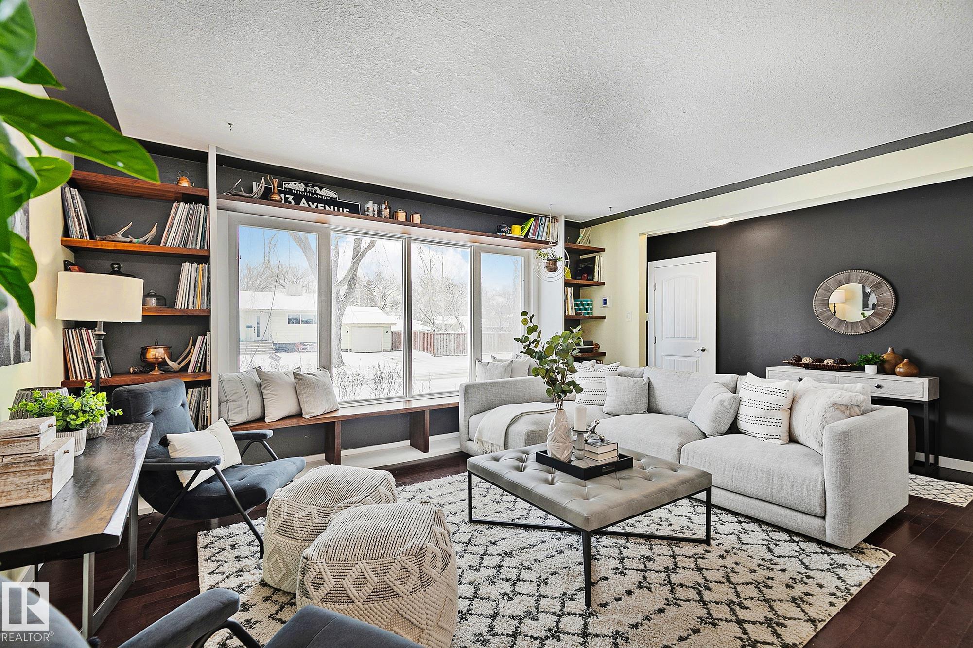 11334 52 Street NW, Highlands, Edmonton
