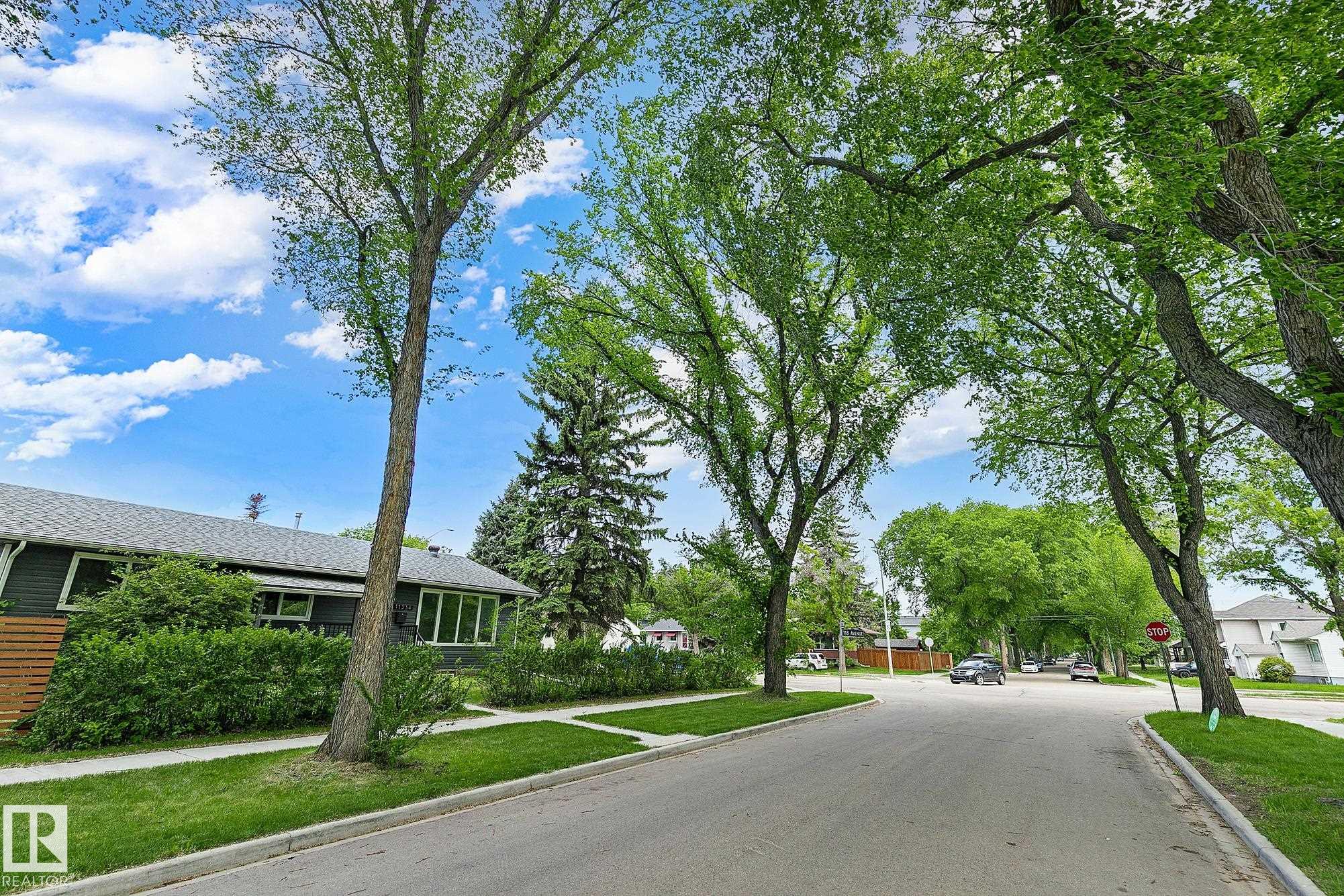Photo 45 at 11334 52 Street NW, Highlands, Edmonton