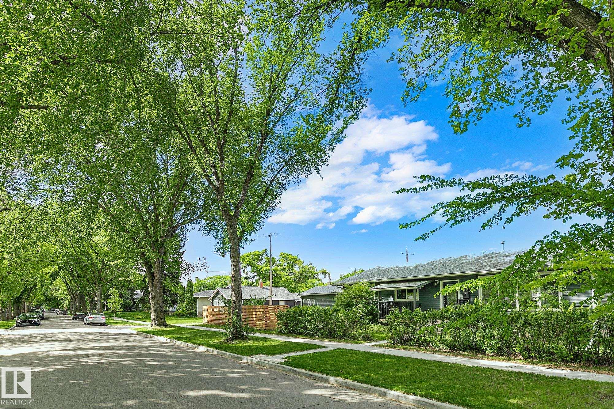 Photo 46 at 11334 52 Street NW, Highlands, Edmonton