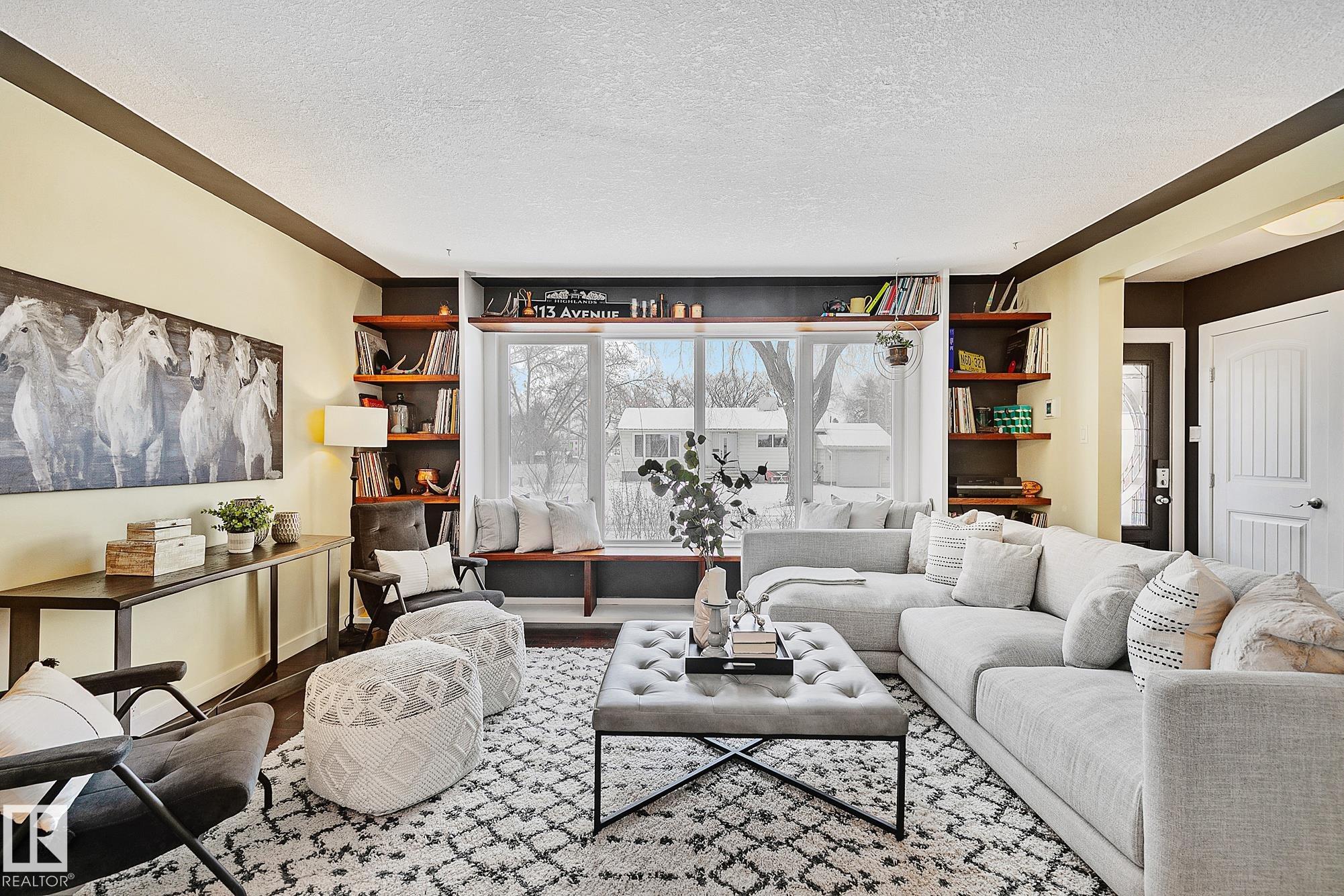 Photo 7 at 11334 52 Street NW, Highlands, Edmonton