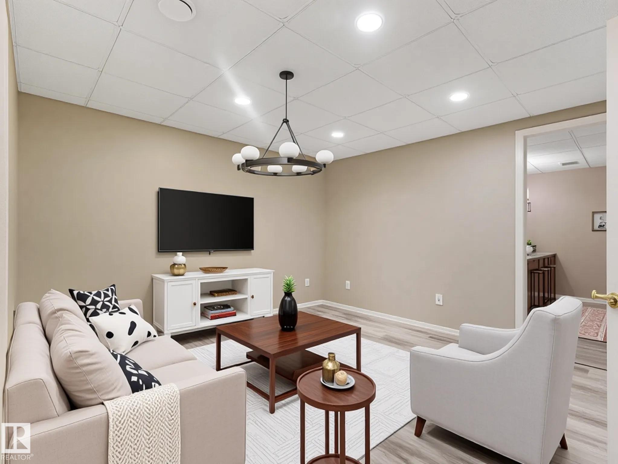 Photo 35 at 15916 88b Avenue NW, Meadowlark Park, Edmonton