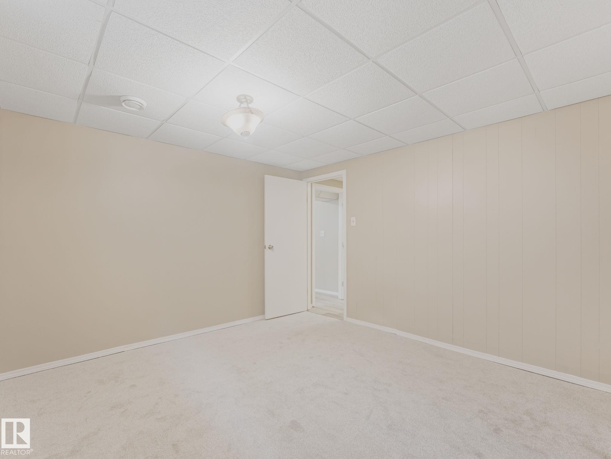 Photo 41 at 15916 88b Avenue NW, Meadowlark Park, Edmonton