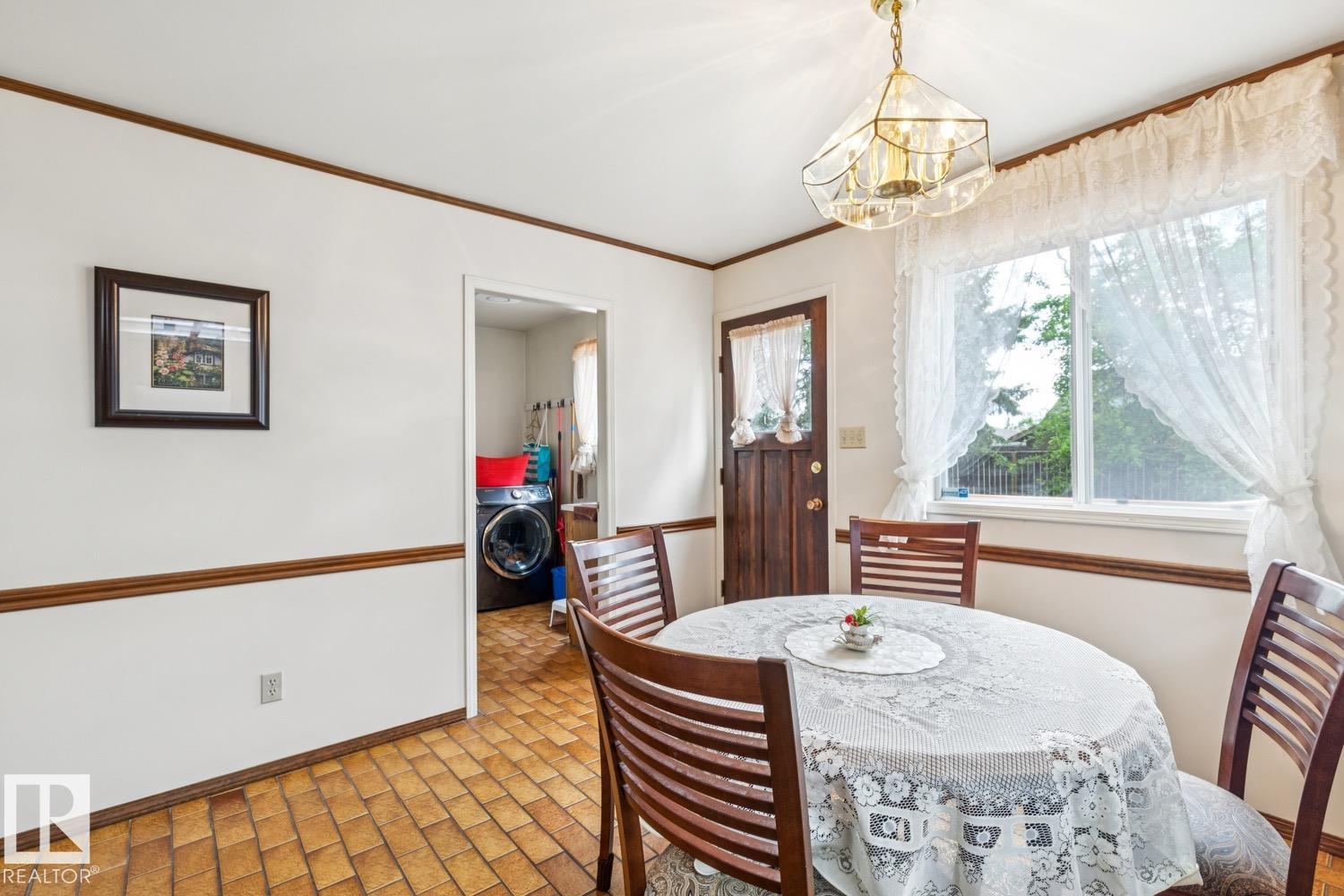 Photo 13 at 11216 21 Avenue NW, Skyrattler, Edmonton