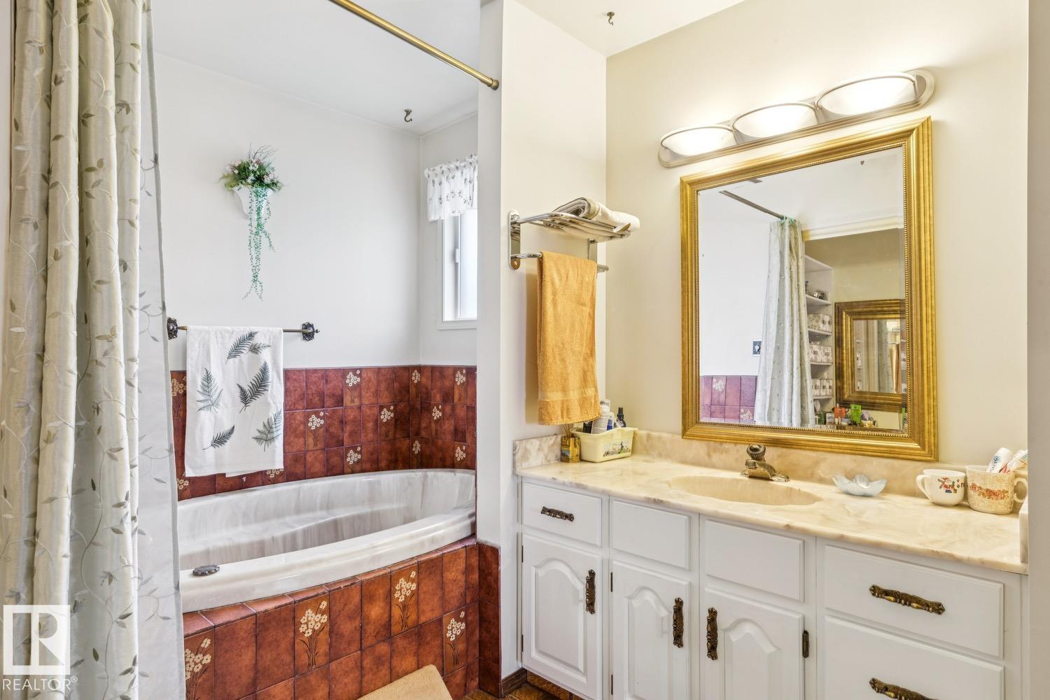 Photo 32 at 11216 21 Avenue NW, Skyrattler, Edmonton