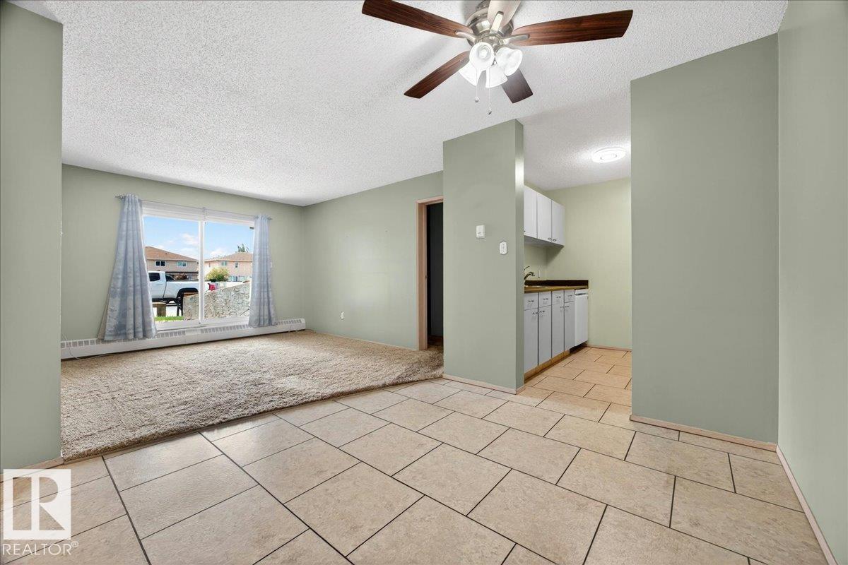 Photo 6 at 112 - 6710 158 Avenue NW, Ozerna, Edmonton
