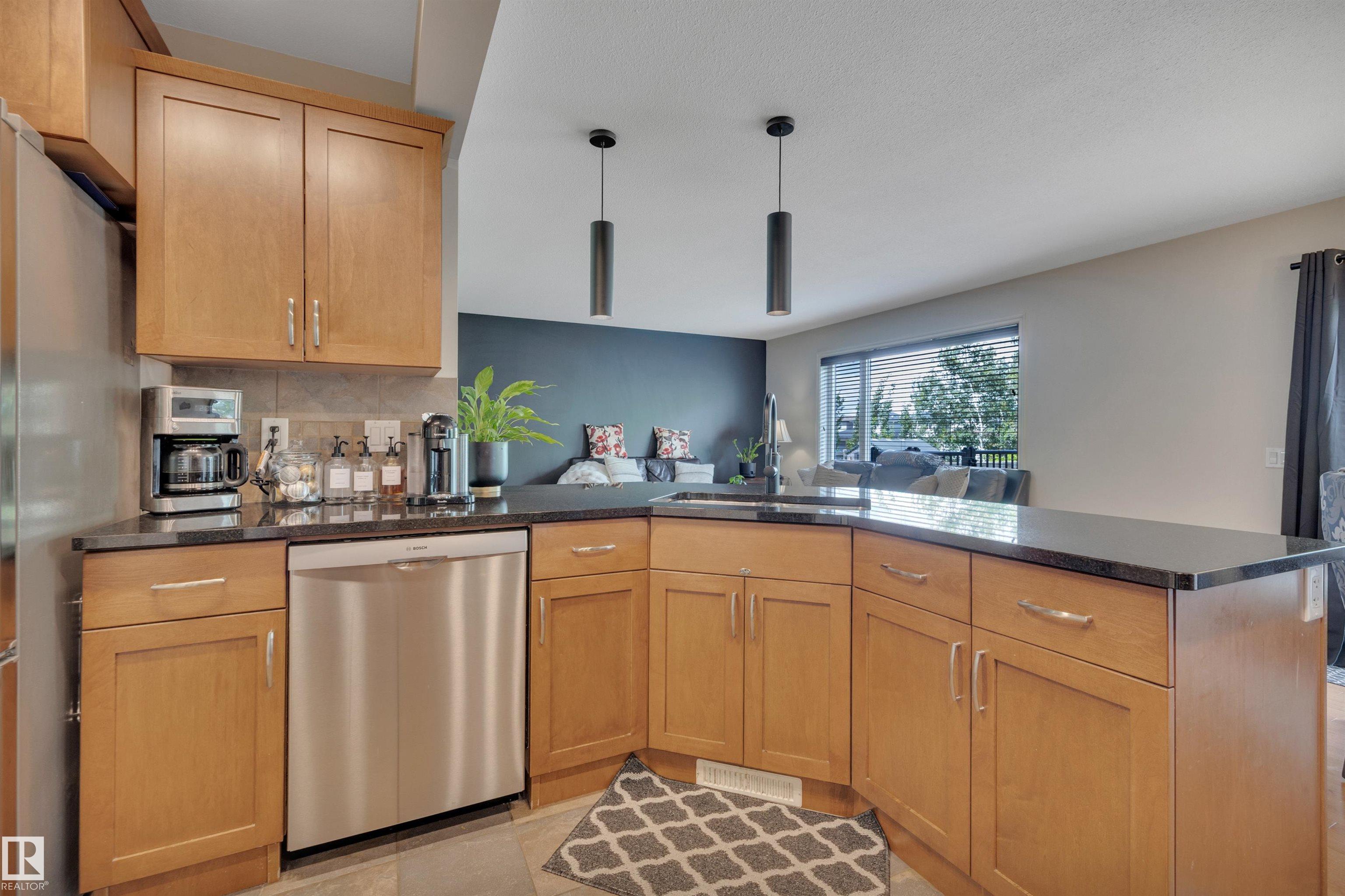 Photo 16 at 52 Selkirk Place, Suntree, Leduc