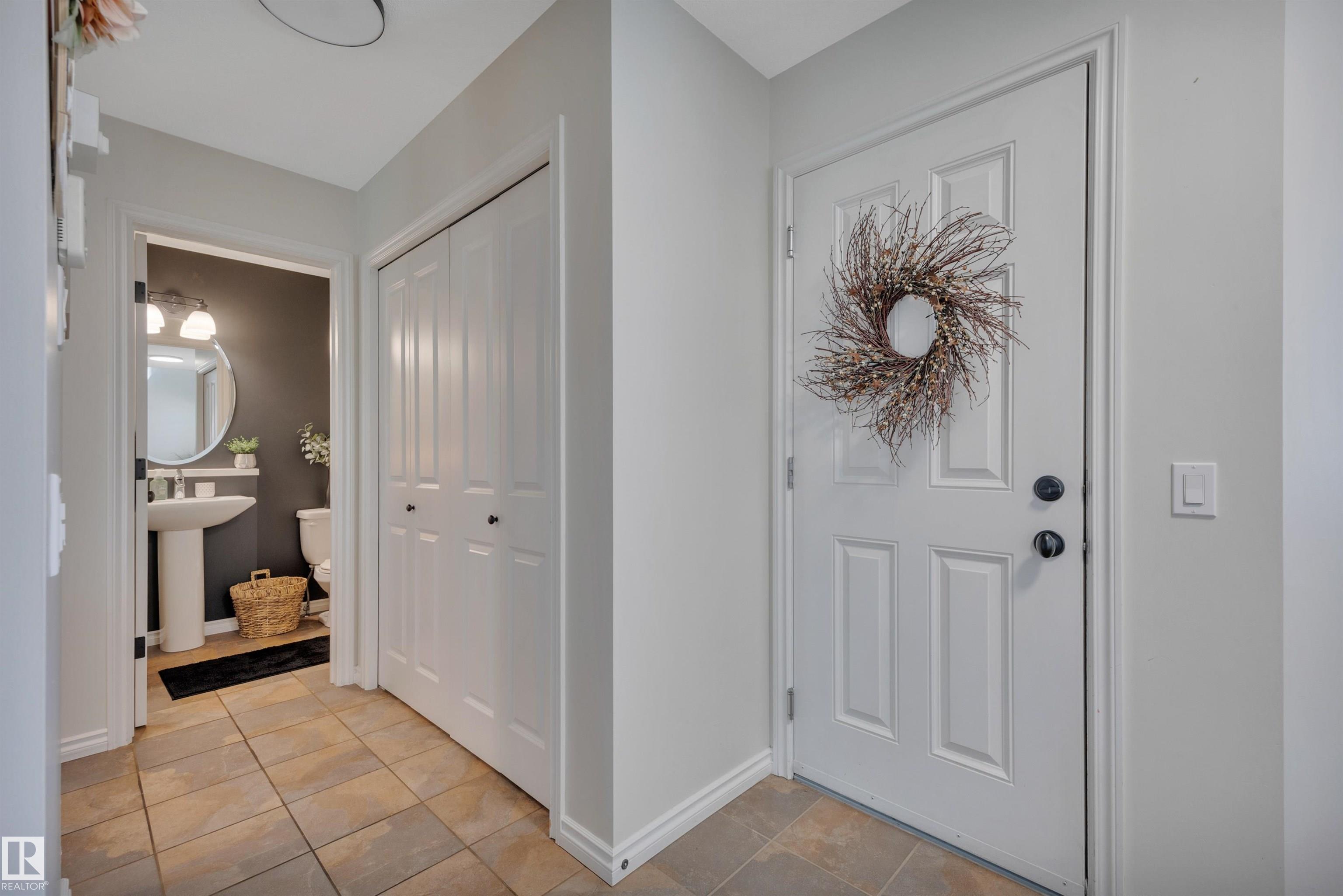 Photo 21 at 52 Selkirk Place, Suntree, Leduc