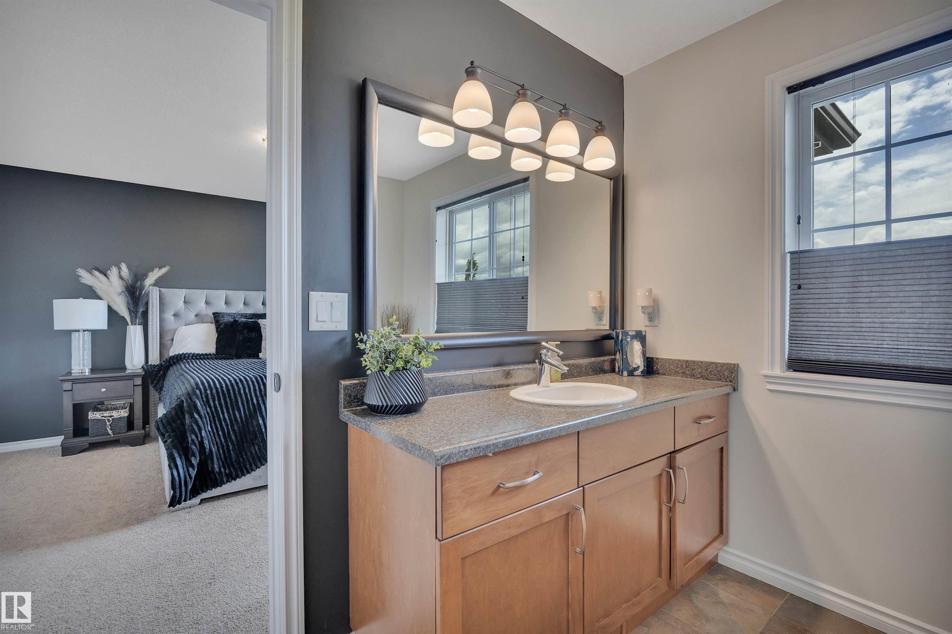 Photo 27 at 52 Selkirk Place, Suntree, Leduc
