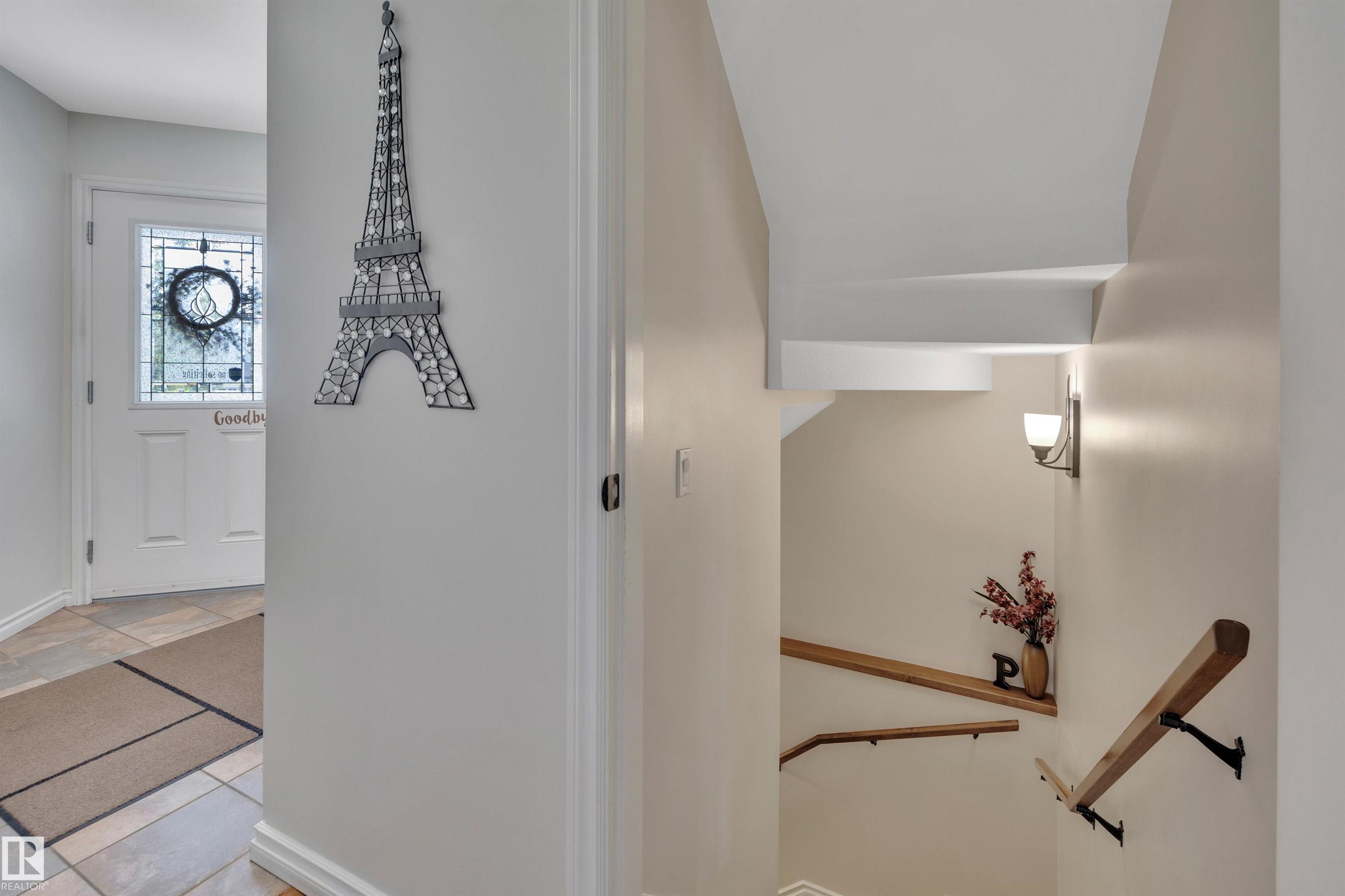 Photo 36 at 52 Selkirk Place, Suntree, Leduc