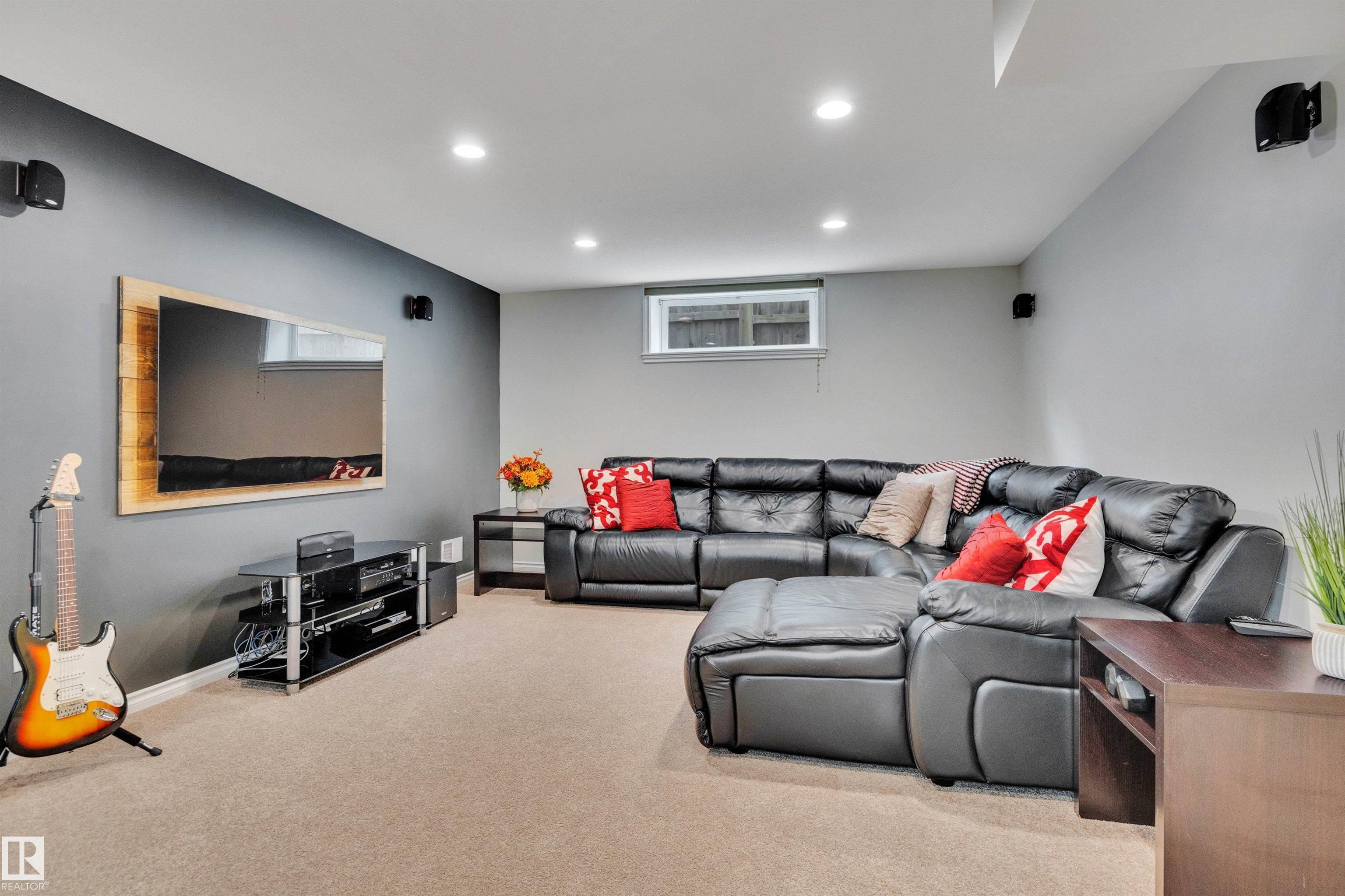 Photo 39 at 52 Selkirk Place, Suntree, Leduc