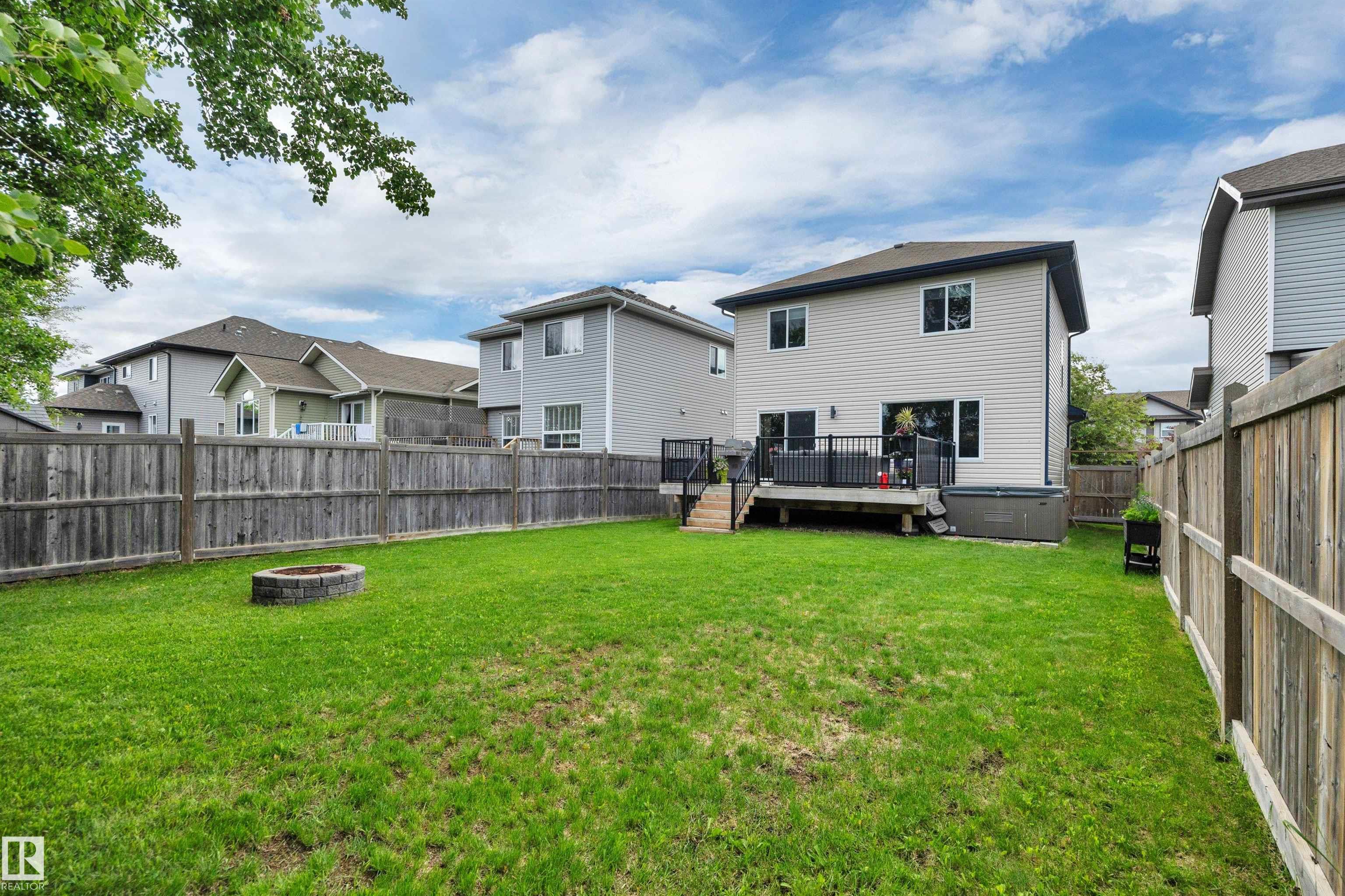 Photo 51 at 52 Selkirk Place, Suntree, Leduc