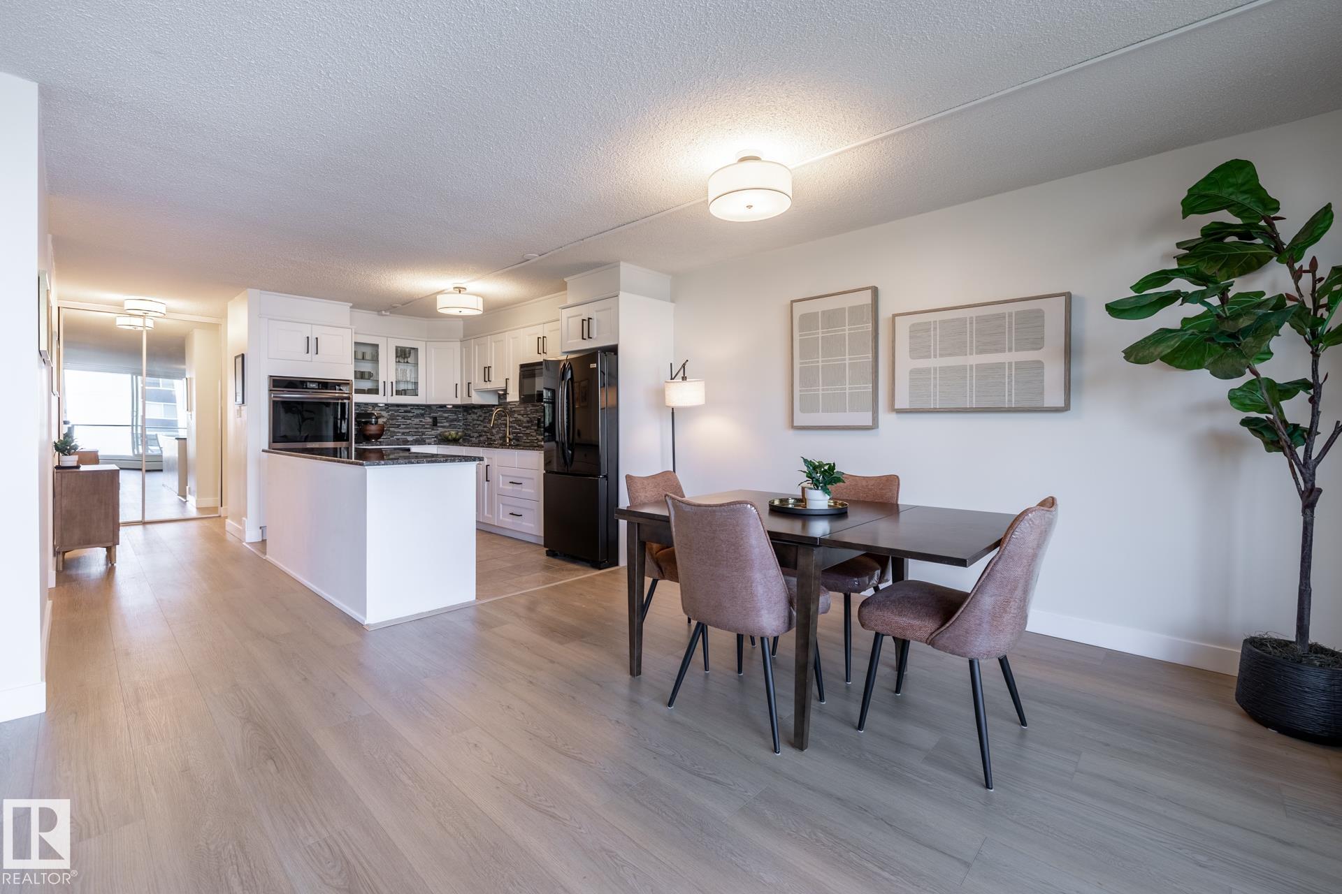 807 - 10011 116 Street NW, Wîhkwêntôwin, Edmonton