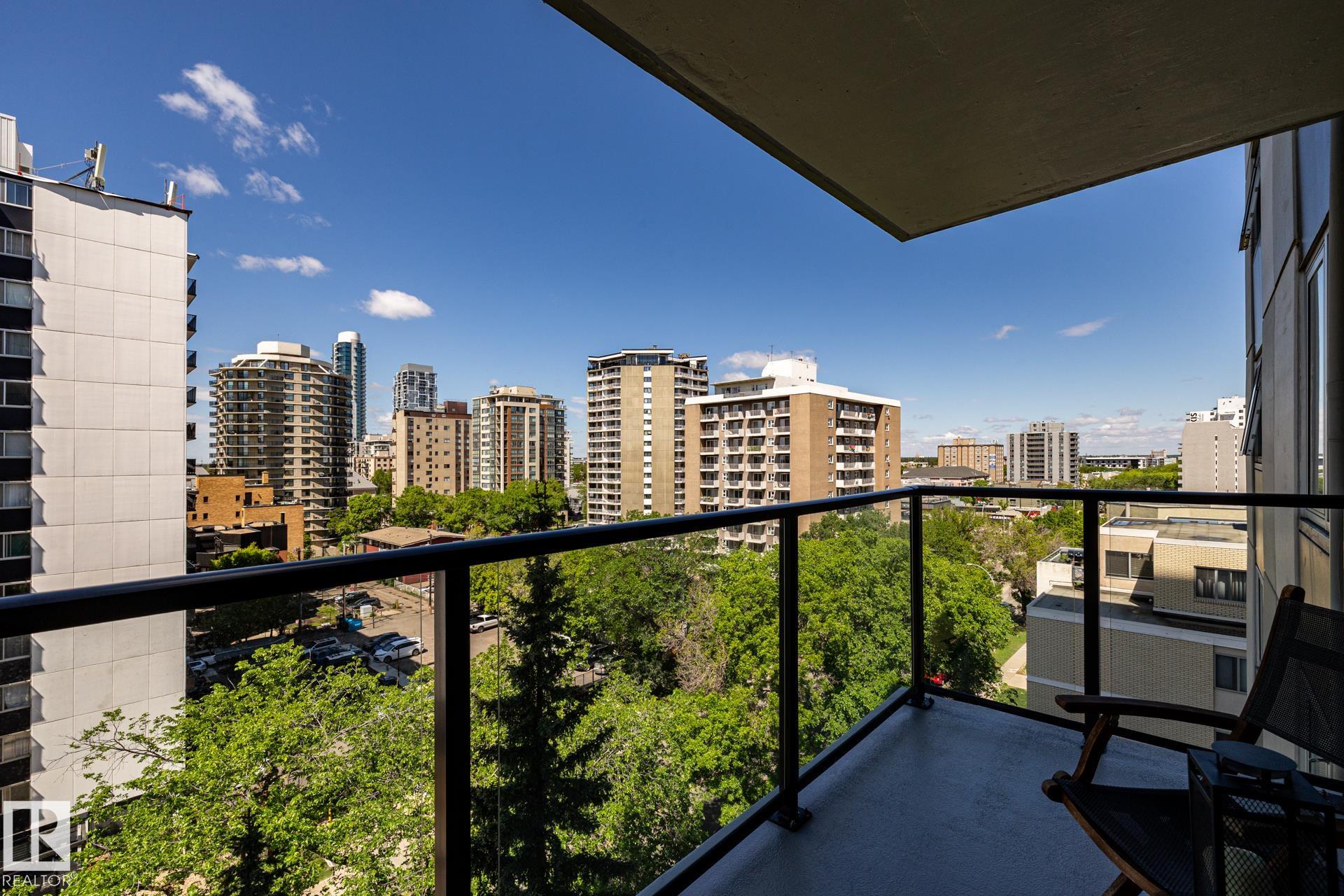 Photo 37 at 807 - 10011 116 Street NW, Wîhkwêntôwin, Edmonton