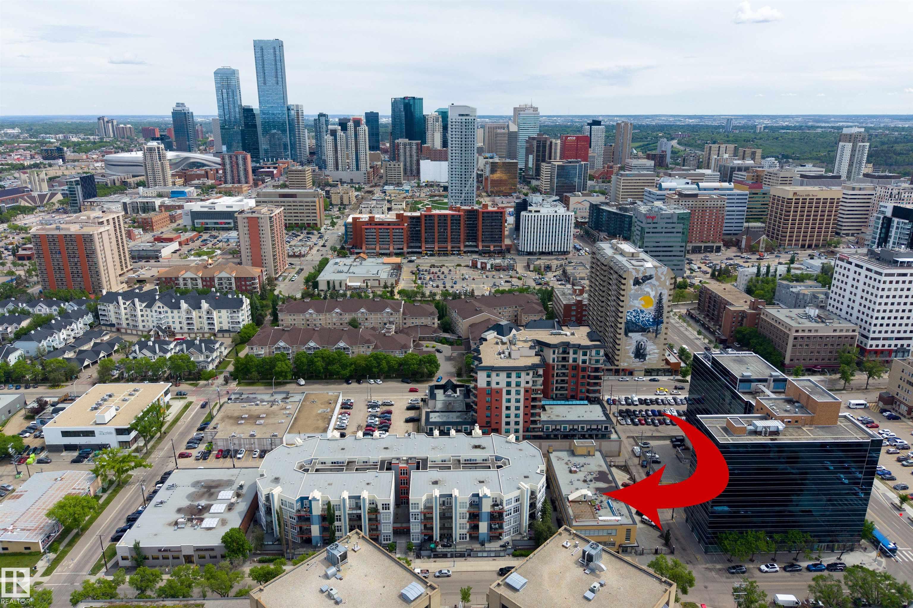https://zimg.paragon.ice.com/ParagonImages/Property/PM/RAE/225406346/31/0/0/1360ce676d9776cbcaef531e8b6478ff/1/8b49a677dbf0286edc4e2db99d8d6c30/225406346-b9ad08c8-70b2-4a22-9568-9cfe70ce4771.JPG