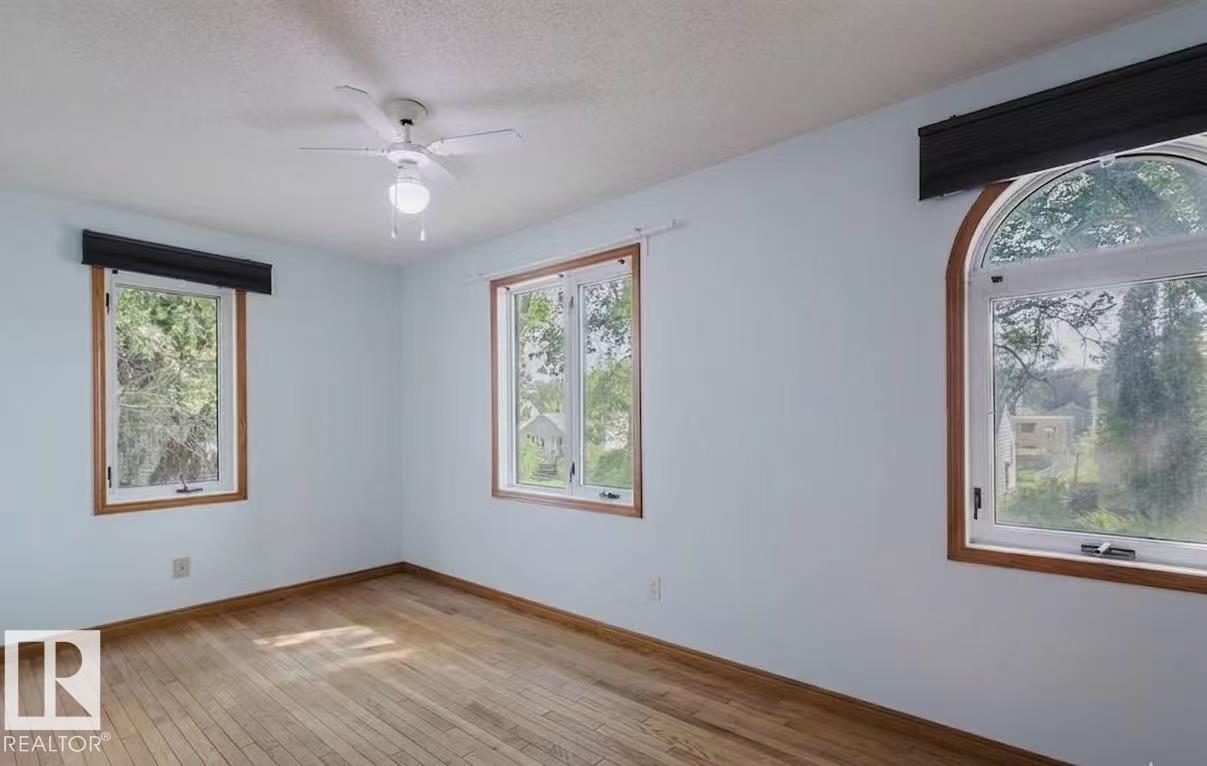 Photo 12 at 10948 75 Avenue NW, McKernan, Edmonton