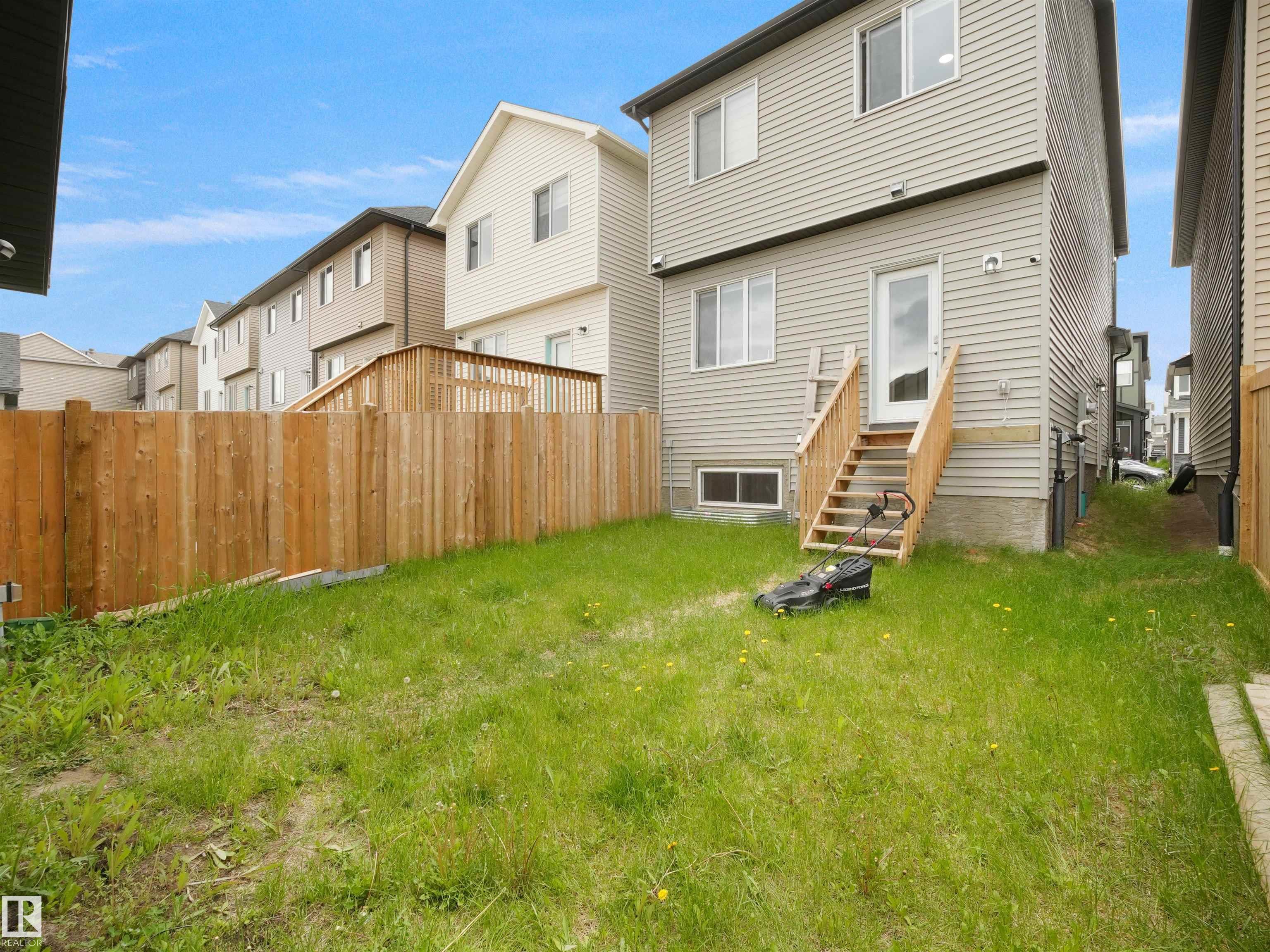Photo 11 at 5022 Kinney Link SW, Keswick, Edmonton