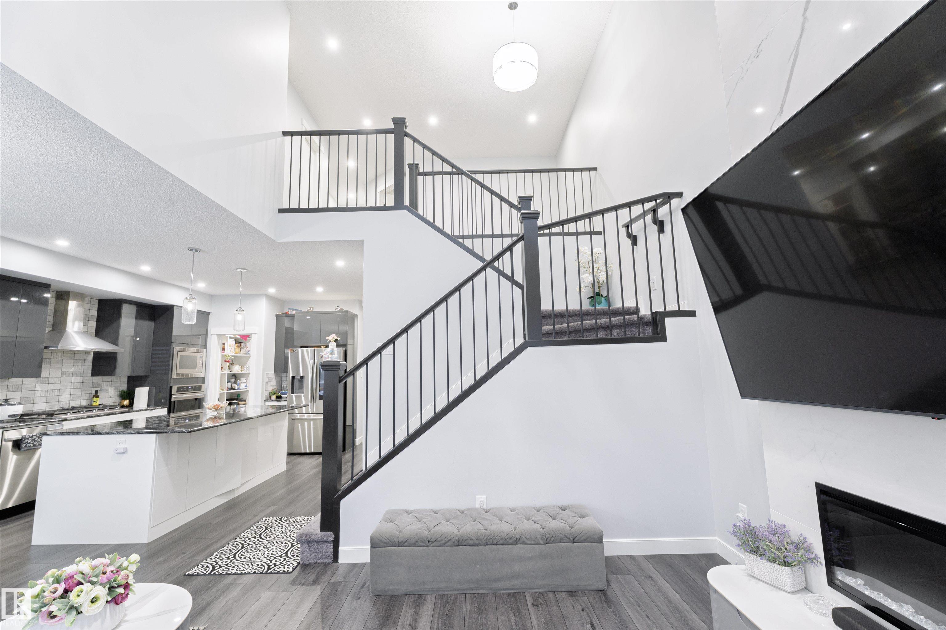 Photo 12 at 1033 Christie Vista SW, Cavanagh, Edmonton