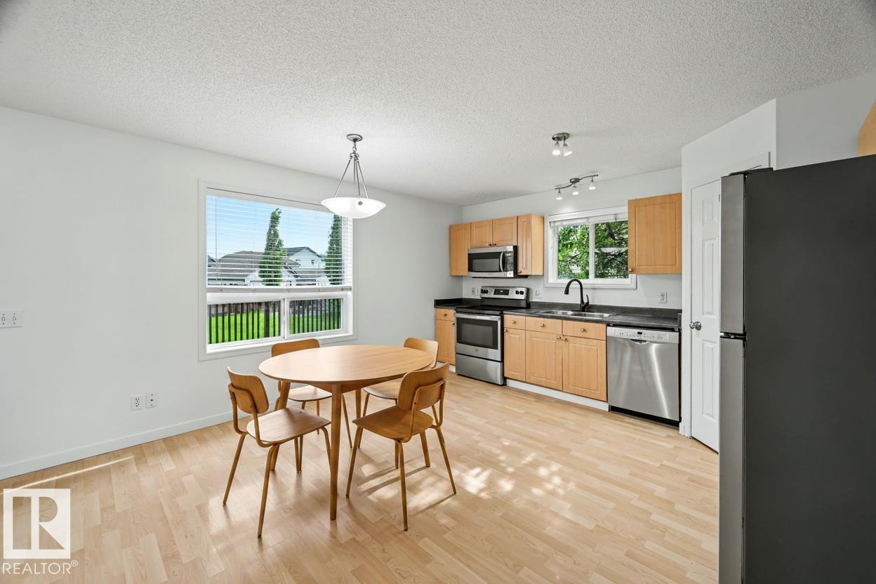 Photo 12 at 14014 158a Avenue NW, Carlton, Edmonton