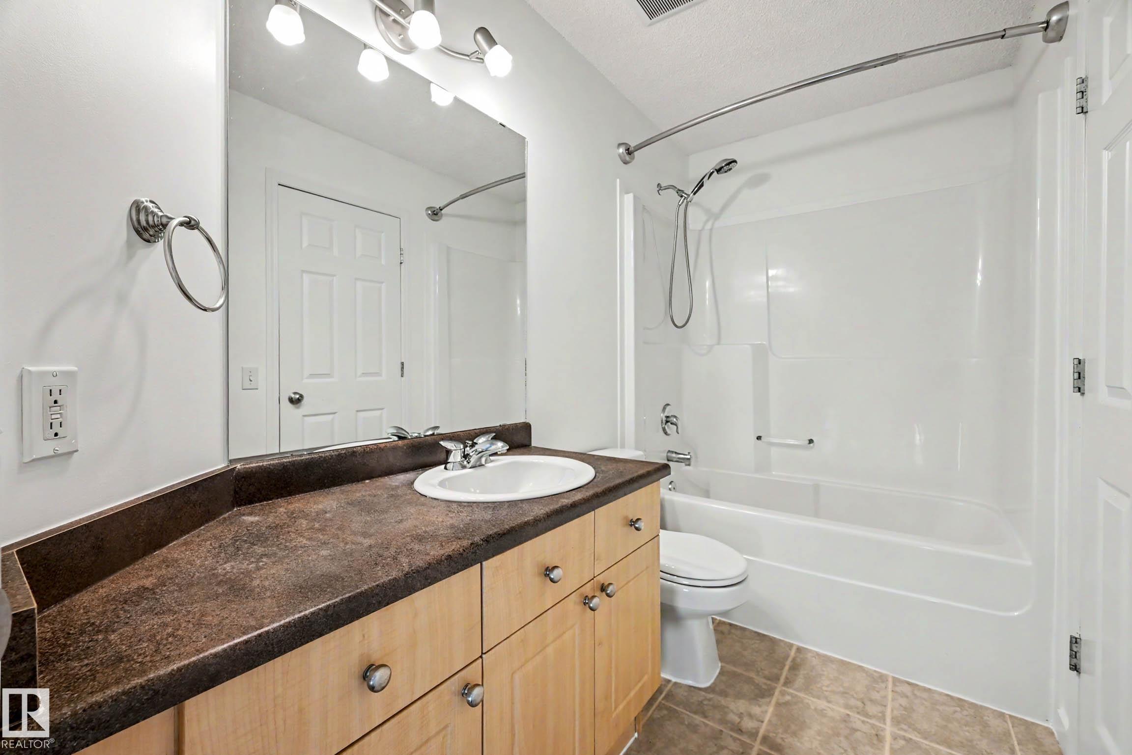 Photo 23 at 14014 158a Avenue NW, Carlton, Edmonton