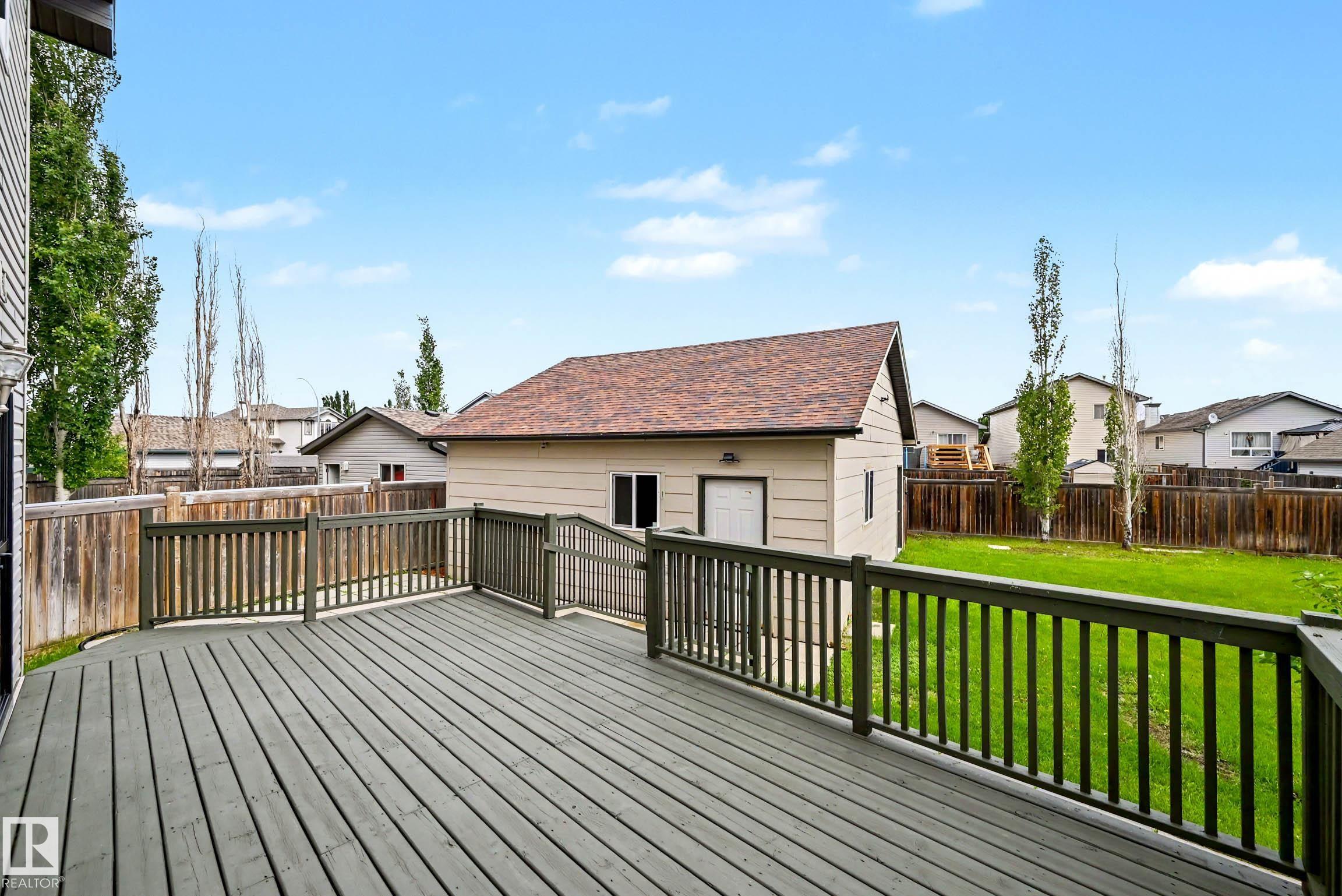 Photo 32 at 14014 158a Avenue NW, Carlton, Edmonton