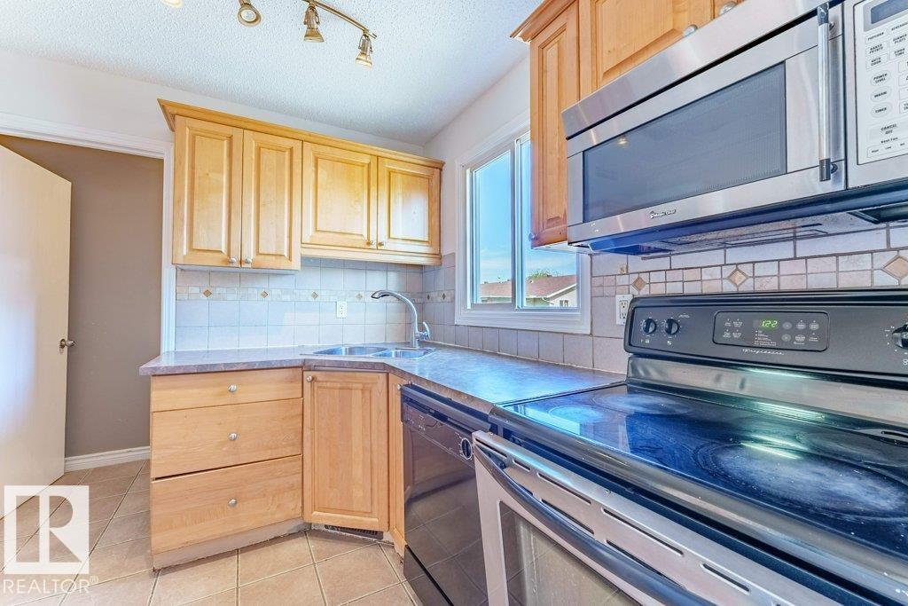Photo 16 at 13863 114 Street NW, Carlisle, Edmonton