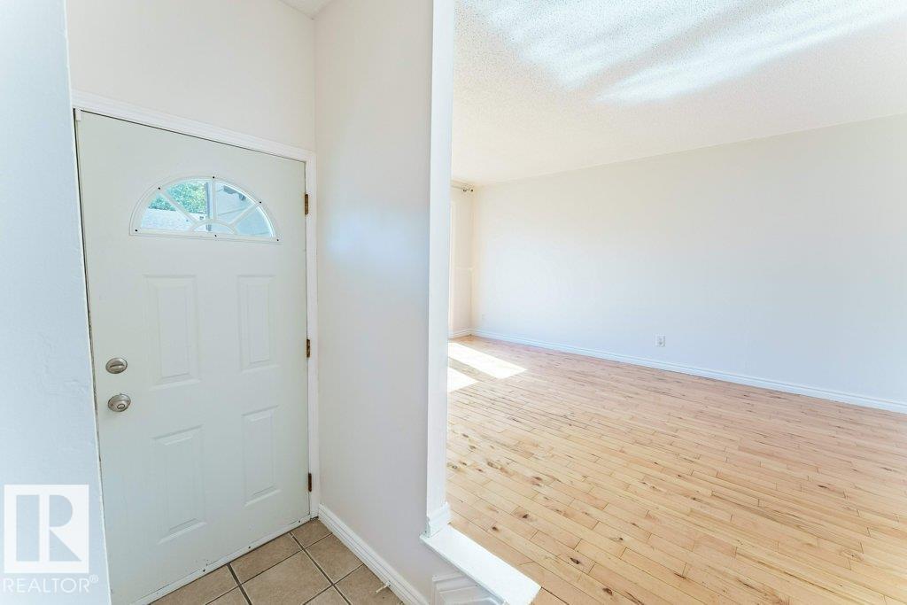 Photo 7 at 13863 114 Street NW, Carlisle, Edmonton