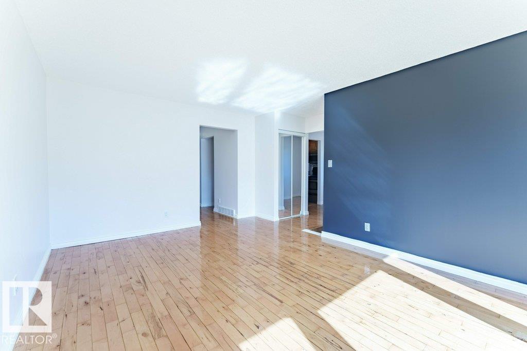 Photo 10 at 13863 114 Street NW, Carlisle, Edmonton
