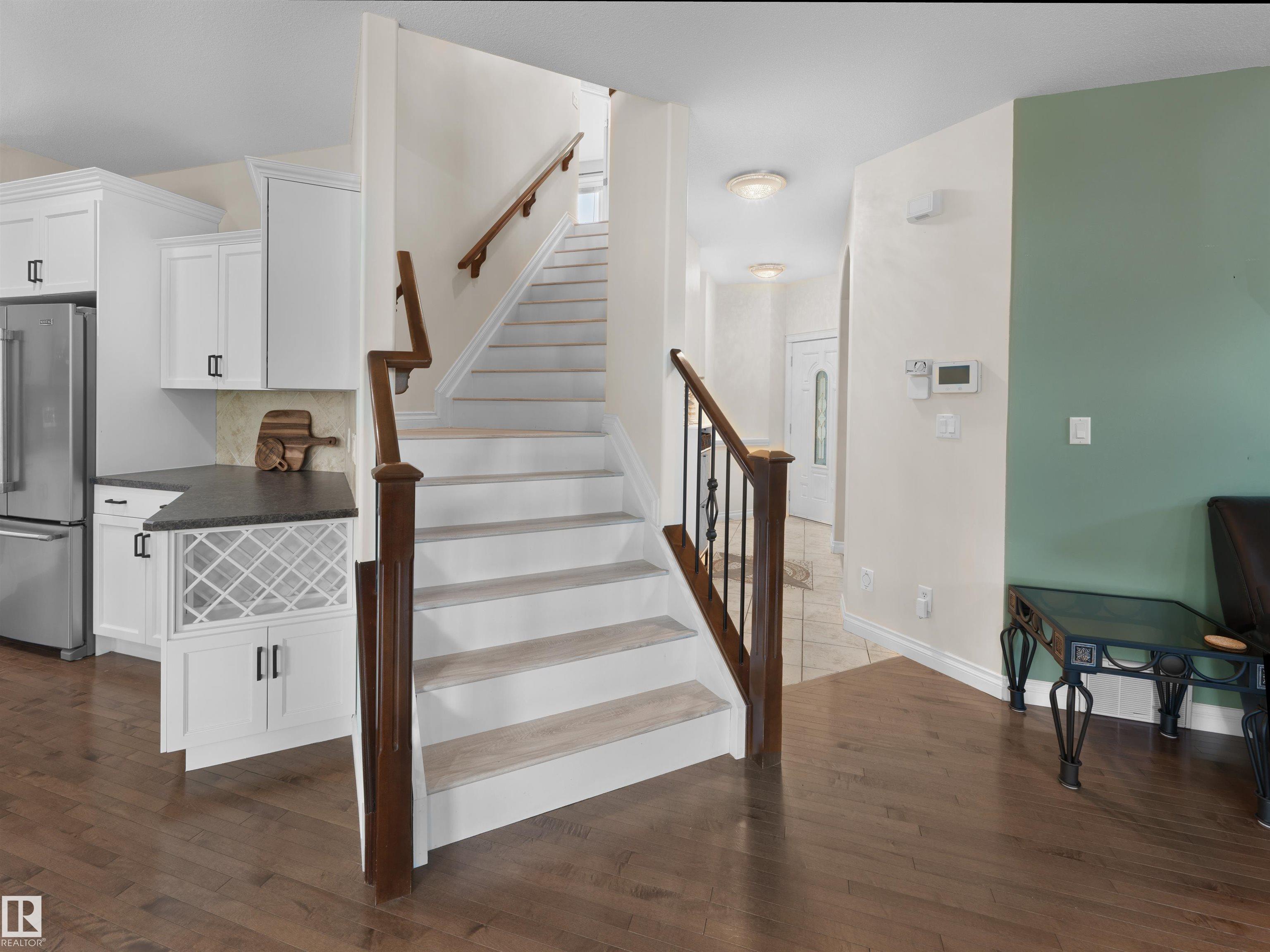 Photo 16 at 8708 207 Street NW, Suder Greens, Edmonton