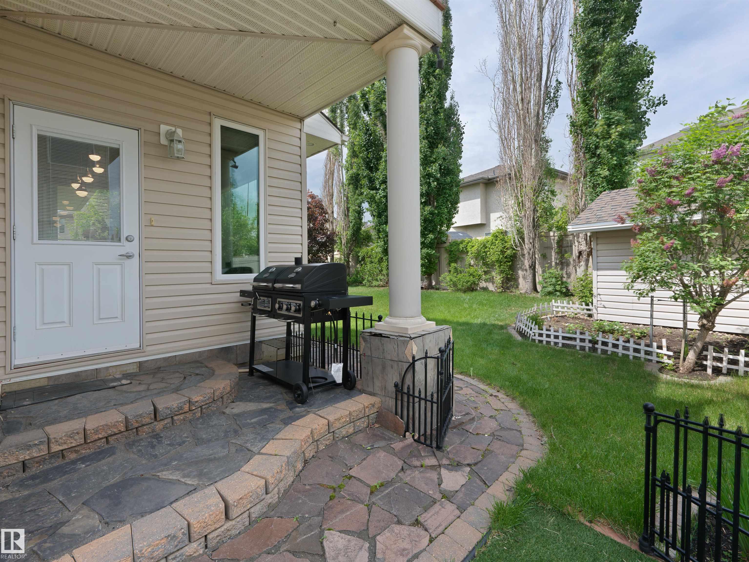 Photo 32 at 8708 207 Street NW, Suder Greens, Edmonton