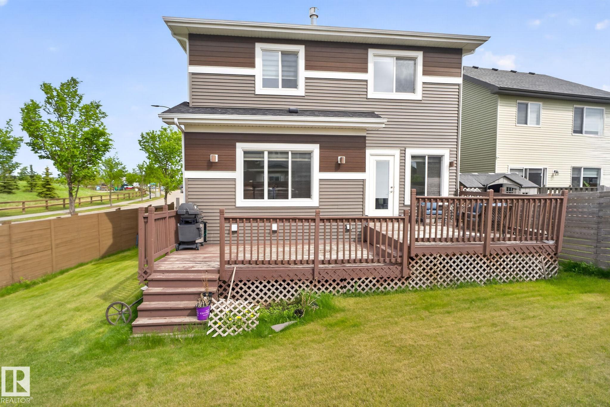Photo 8 at 704 39 Street SW, Charlesworth, Edmonton