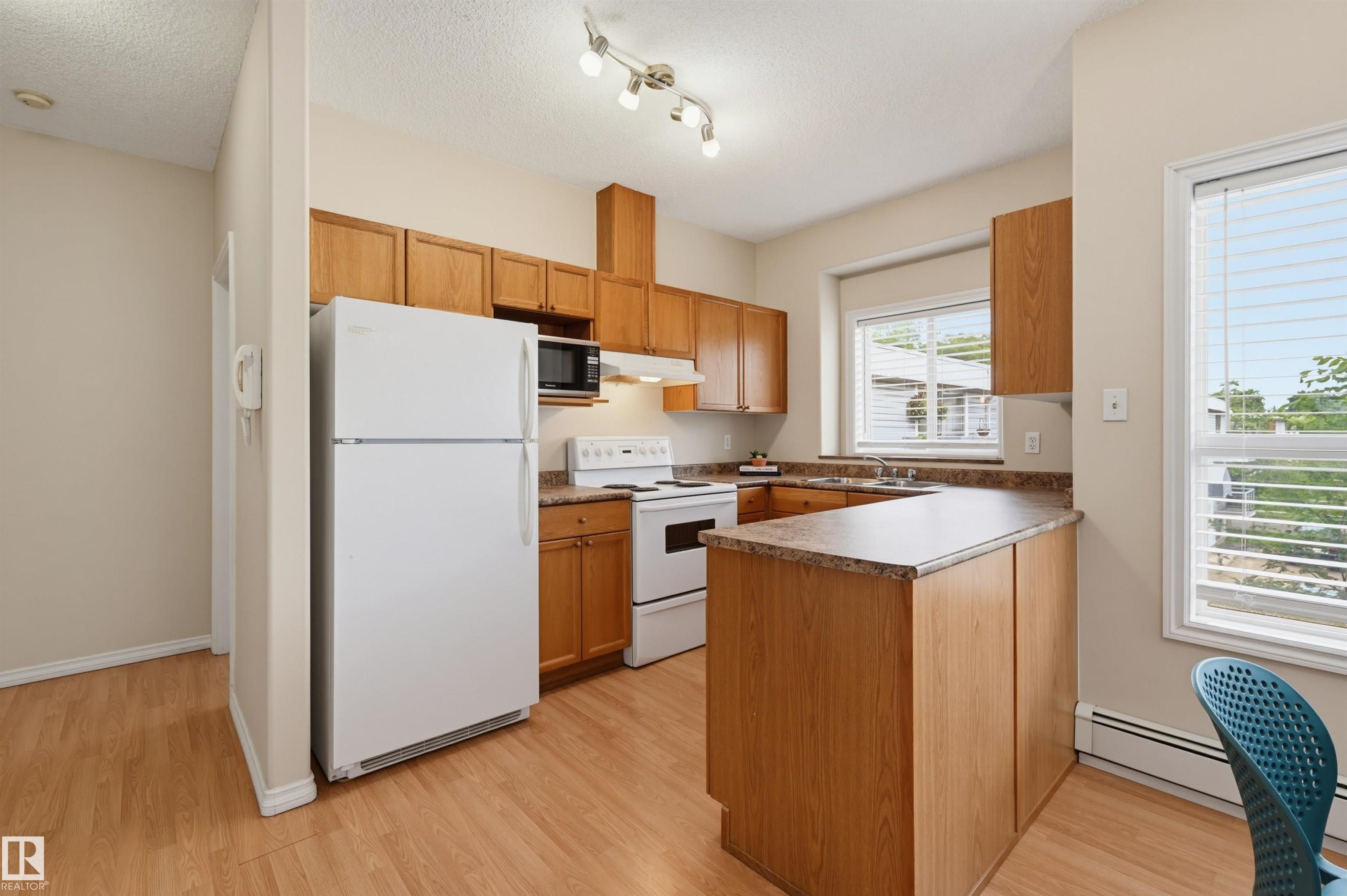 Photo 6 at 203 - 10719 80 Avenue NW, Queen Alexandra, Edmonton
