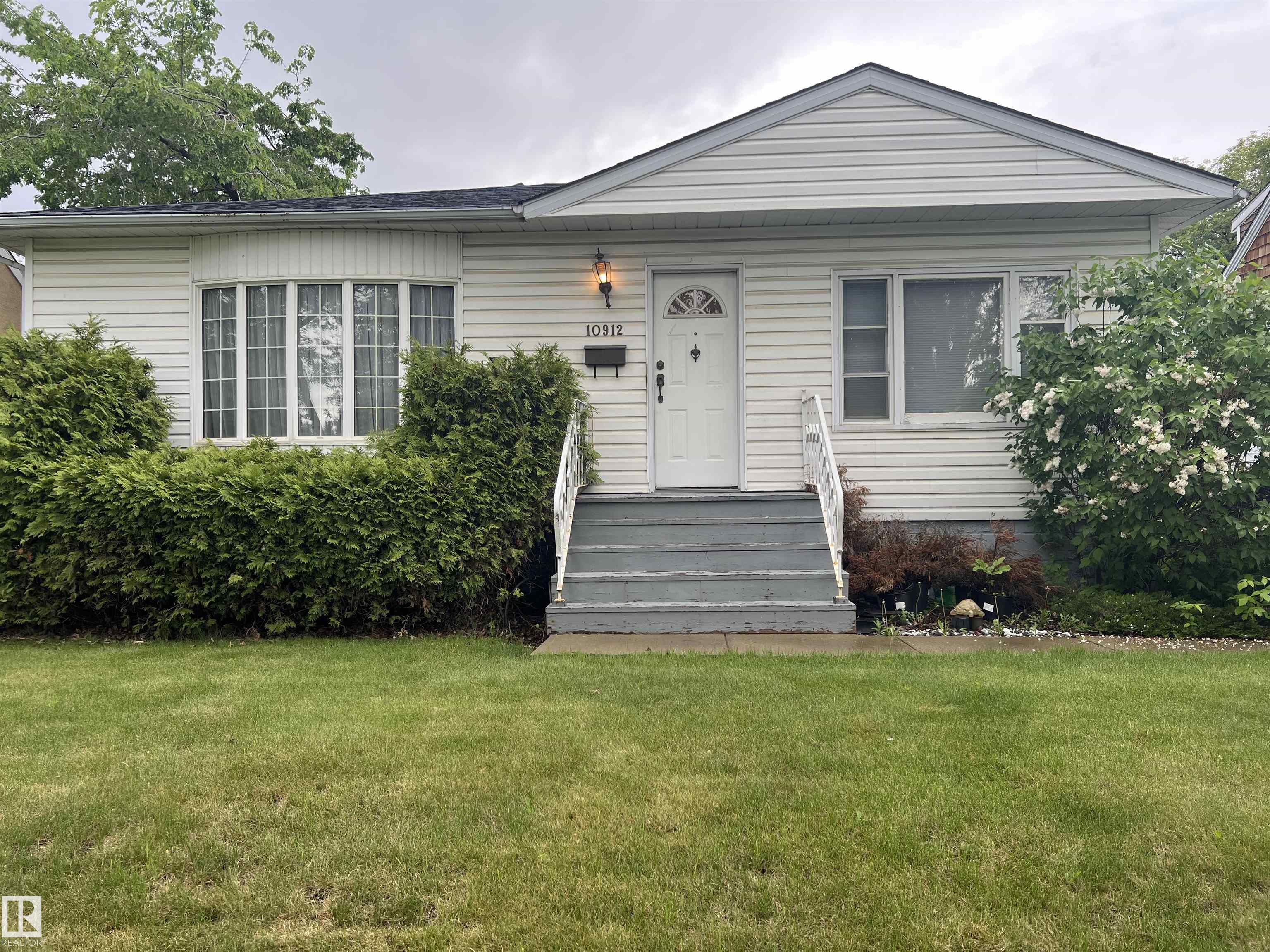 10912 132 Street NW, Westmount, Edmonton